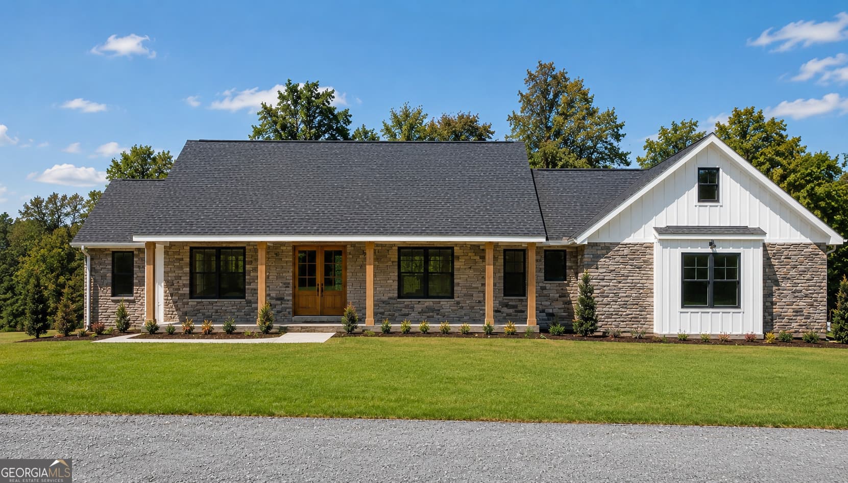 3 bedroom, 2.5 bathroom, 2,120 sq ft single family residence sold at 425 Ayers Creek Drive, Toccoa, GA 30577