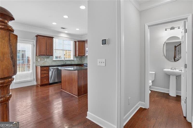 3 bedroom, 3.5 bathroom, 1,827 sq ft townhouse for sale at 2343 Millhaven Street 16, Smyrna, GA 30080 — photo 8