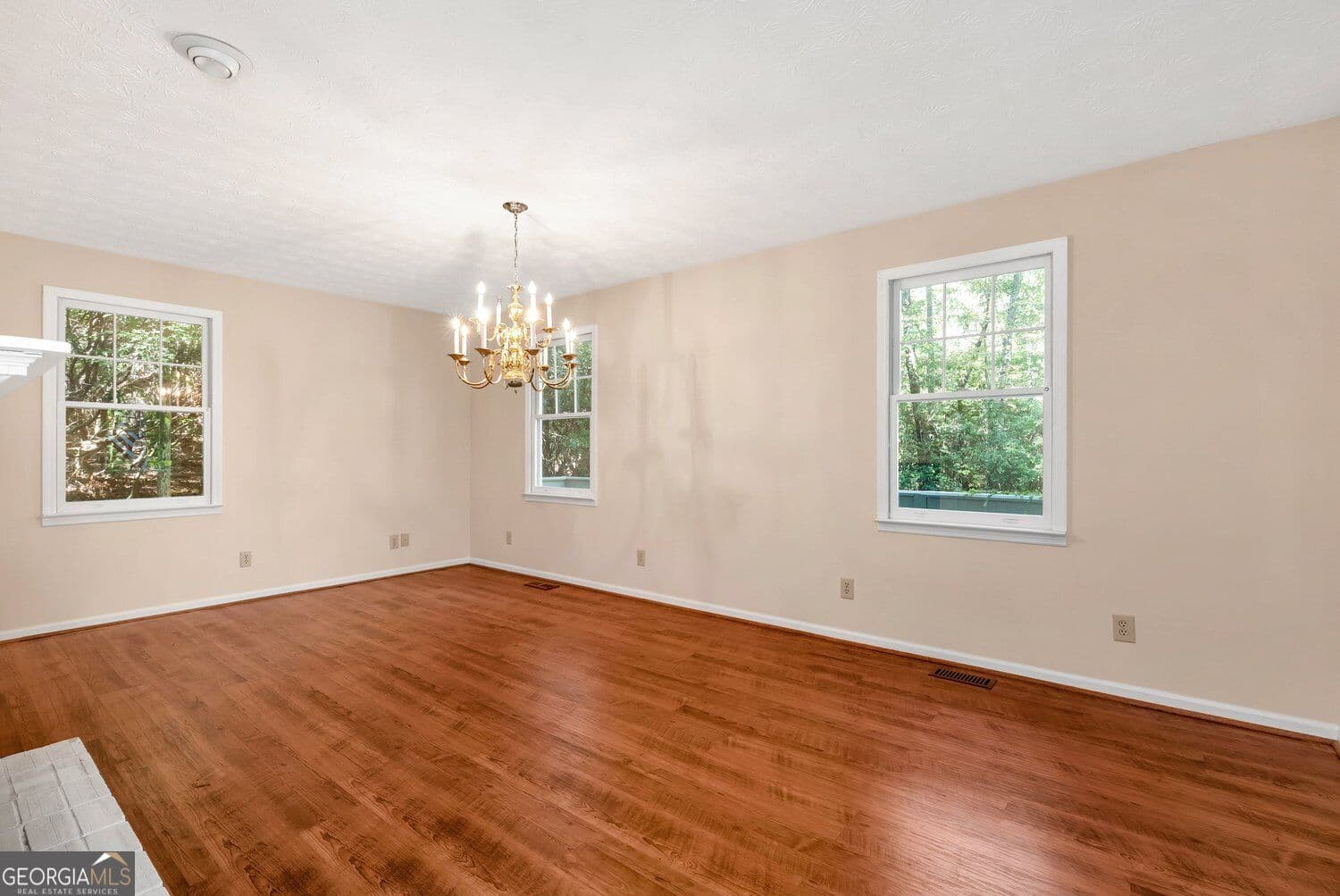 3 bedroom, 3.5 bathroom, 3,666 sq ft single family residence for sale at 325 Muir Drive, Sautee Nacoochee, GA 30571 — photo 6
