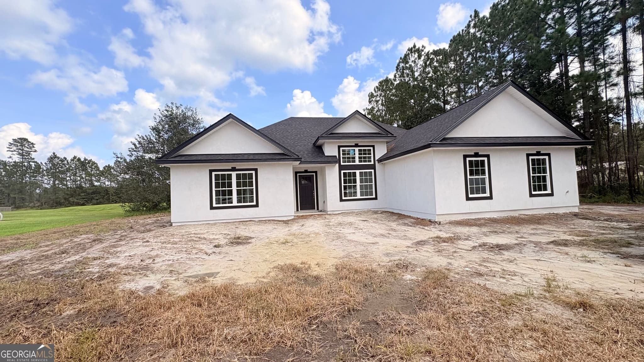 4 bedroom, 2.5 bathroom, 1,894 sq ft single family residence for sale at 225 Lakes Drive, Brunswick, GA 31523 — photo 2