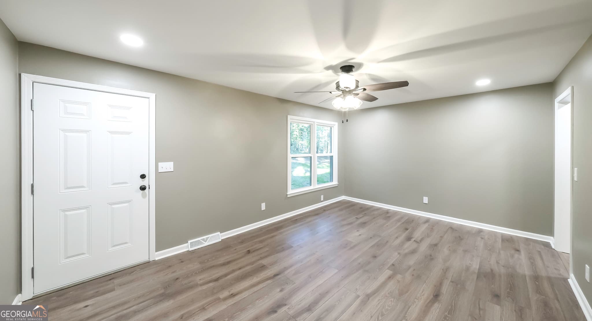 3 bedroom, 2 bathroom, 1,232 sq ft single family residence for sale at 769 GA Hwy 100, Tallapoosa, GA 30176 — photo 7