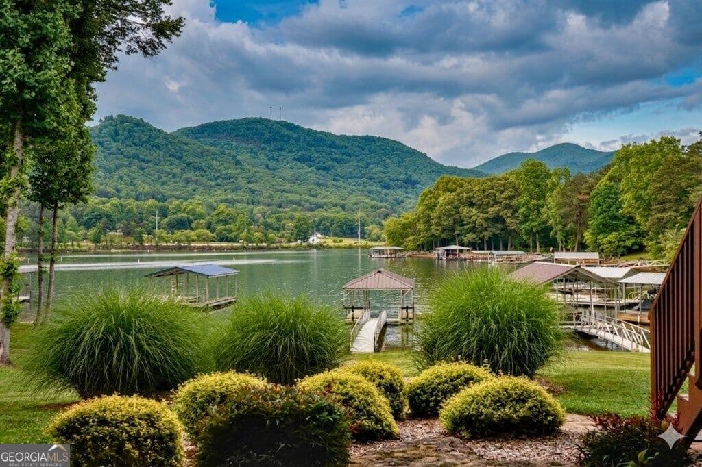 3 bedroom, 3.5 bathroom, 4,348 sq ft single family residence for sale at 577 Beech Cove Drive, Hiawassee, GA 30546 — photo 2