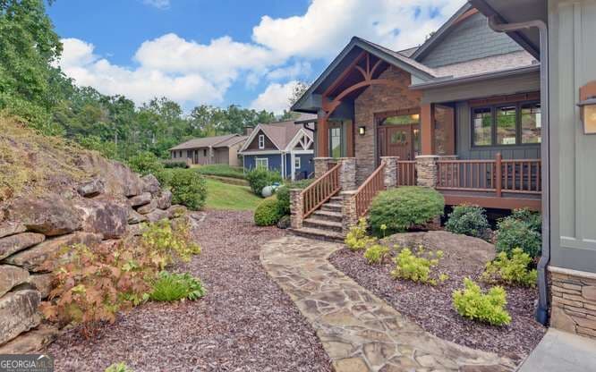 3 bedroom, 3.5 bathroom, 4,348 sq ft single family residence for sale at 577 Beech Cove Drive, Hiawassee, GA 30546 — photo 6