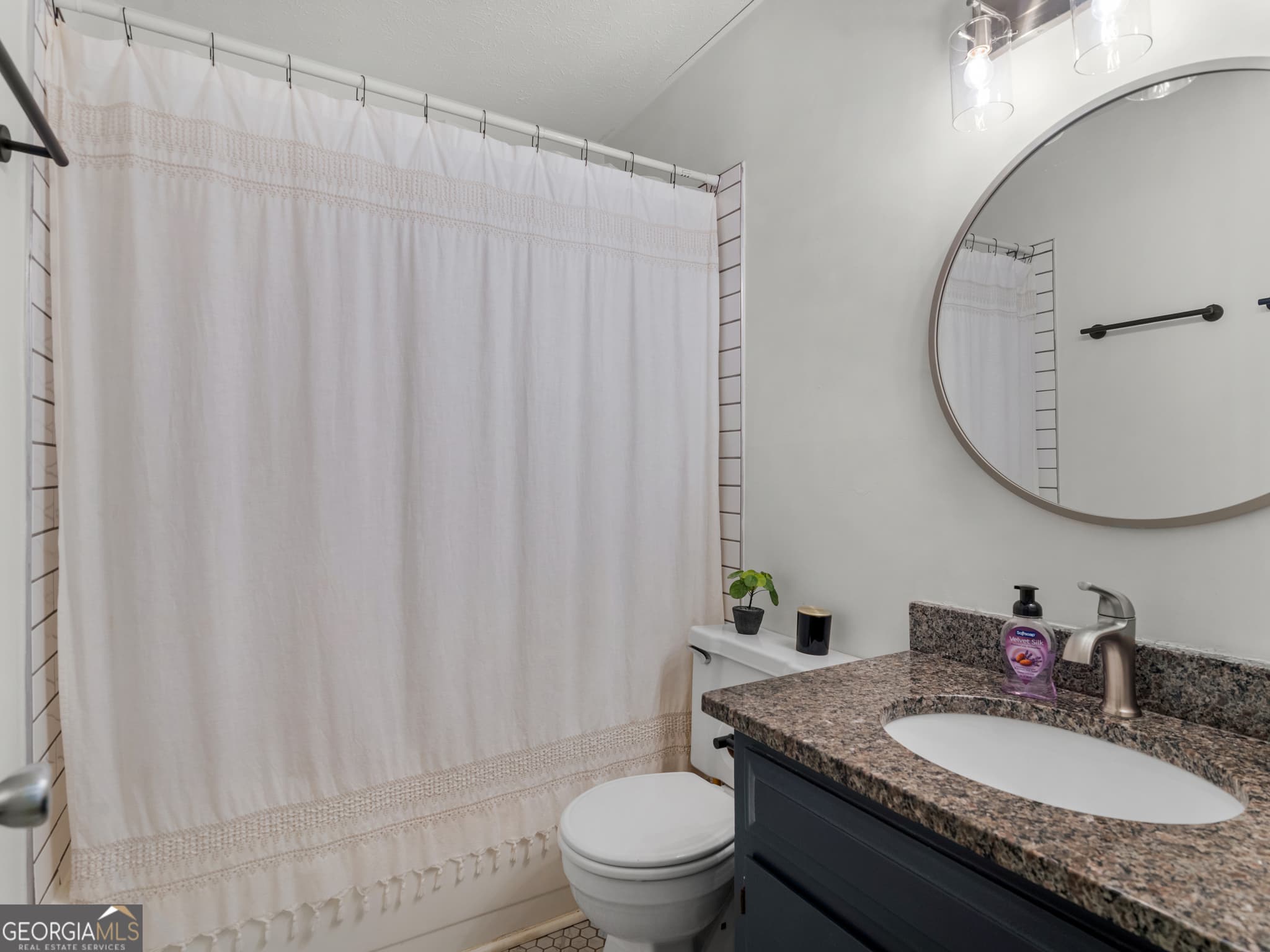 3 bedroom, 1.5 bathroom, 1,075 sq ft single family residence for sale at 3790 Sweetbriar Circle, Lithia Springs, GA 30122 — photo 6