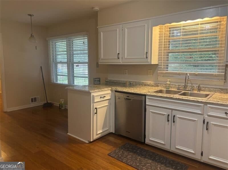 3 bedroom, 2 bathroom single family residence for rent at 4264 Abingdon Drive, Stone Mountain, GA 30083 for $1,990 a month — photo 7