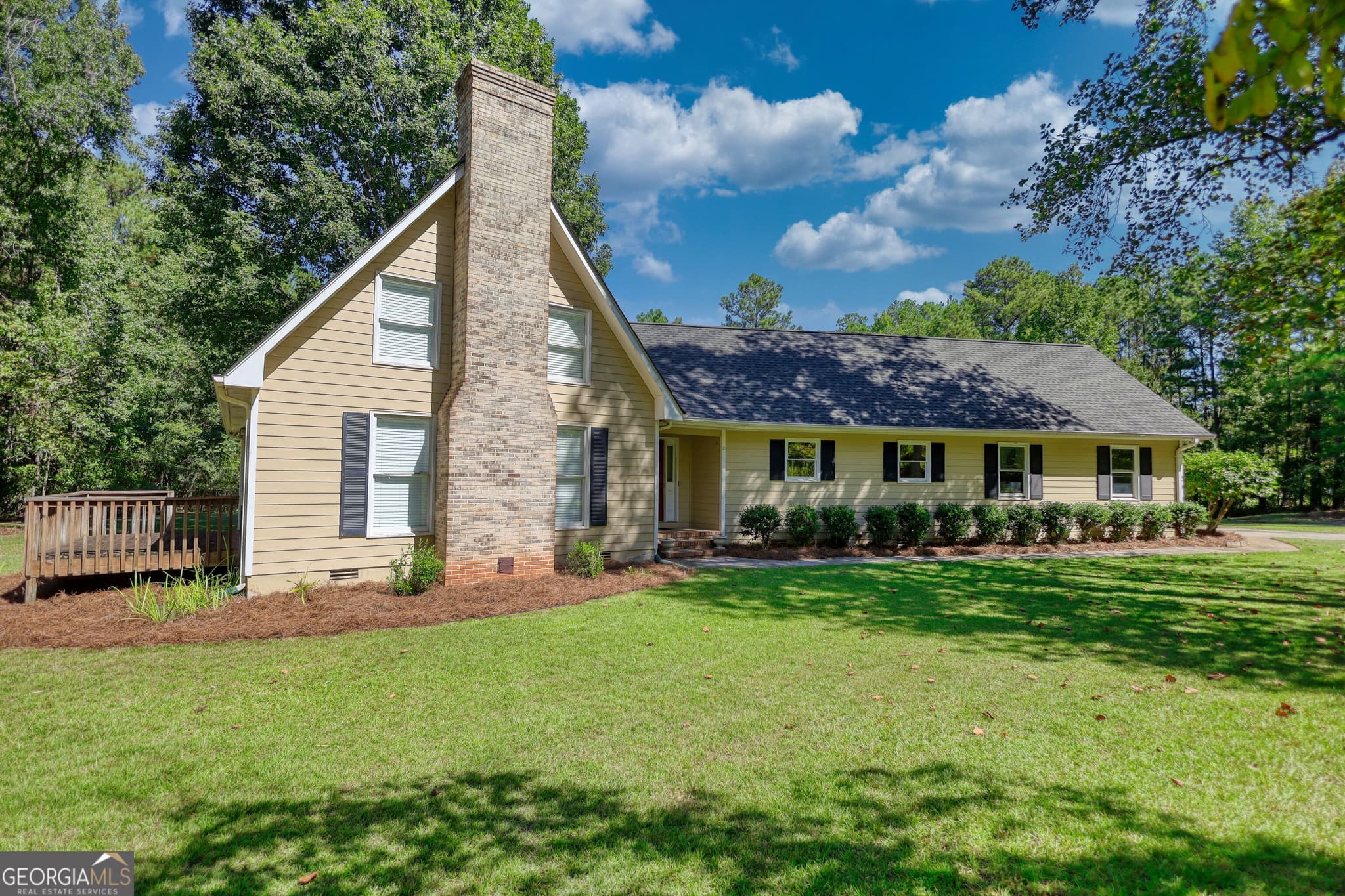 3 bedroom, 2.5 bathroom, 2,109 sq ft single family residence for sale at 1611 Tappan Spur Road, Watkinsville, GA 30677 — photo 2
