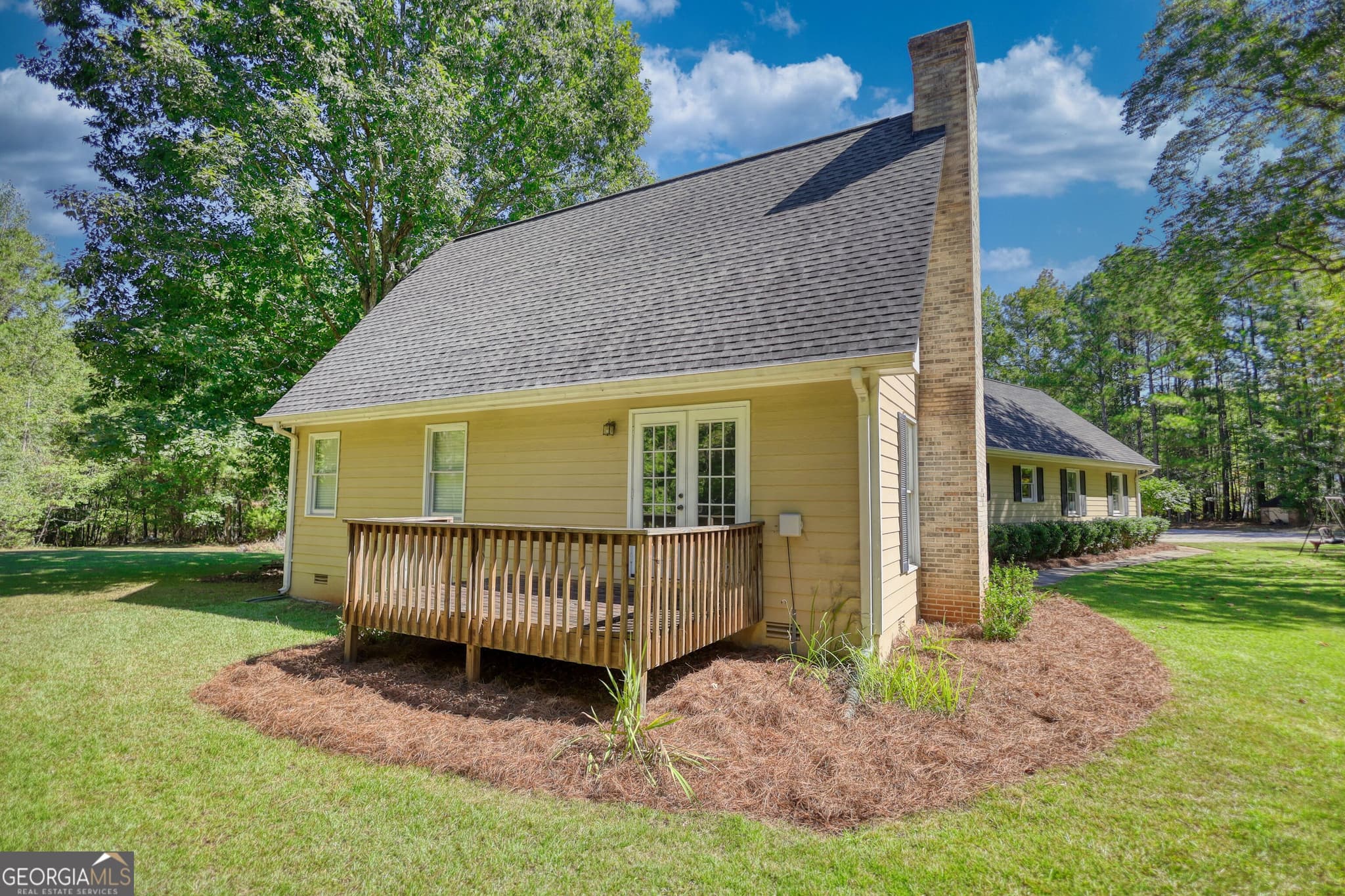 3 bedroom, 2.5 bathroom, 2,109 sq ft single family residence for sale at 1611 Tappan Spur Road, Watkinsville, GA 30677 — photo 3