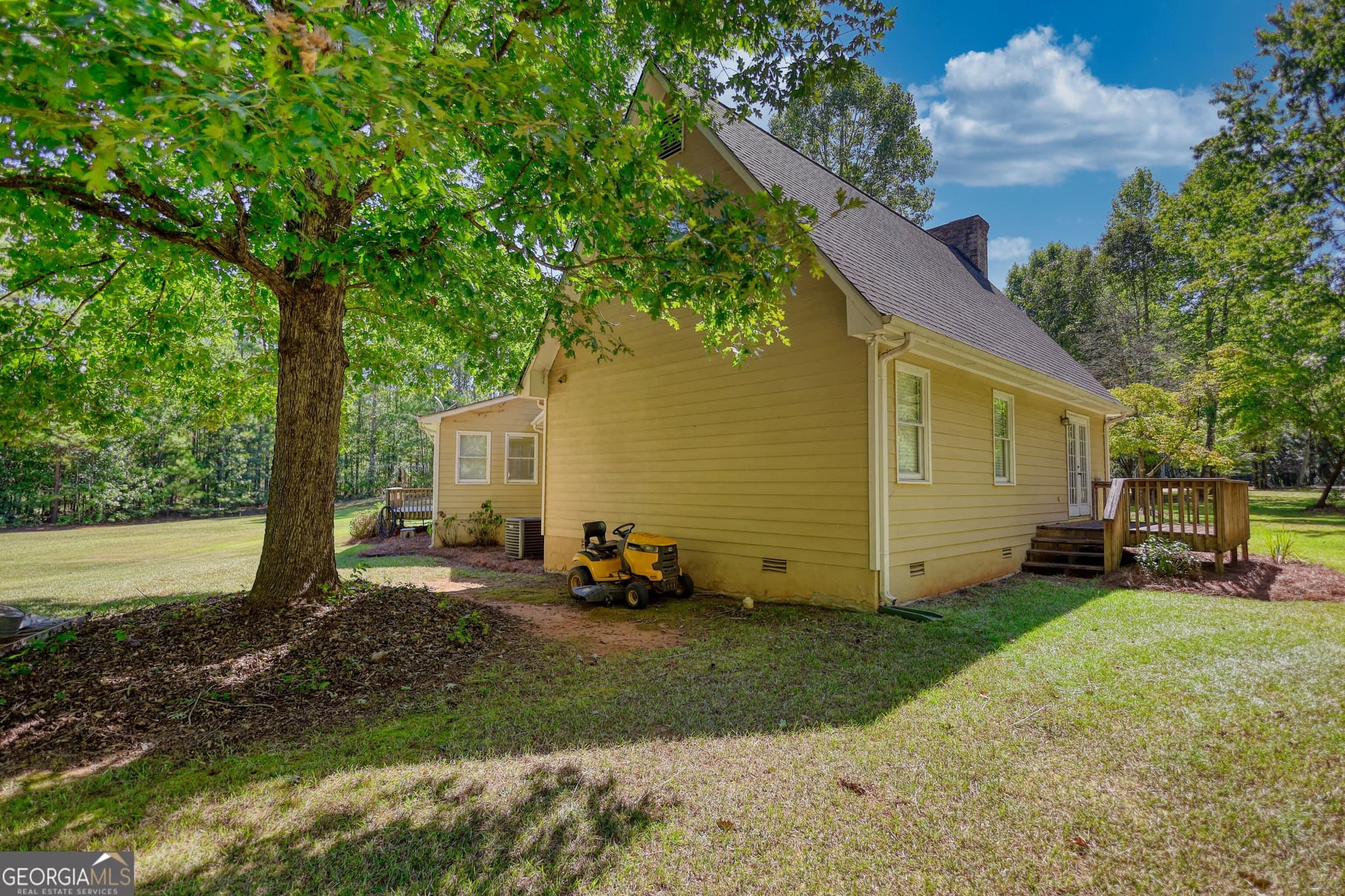 3 bedroom, 2.5 bathroom, 2,109 sq ft single family residence for sale at 1611 Tappan Spur Road, Watkinsville, GA 30677 — photo 4