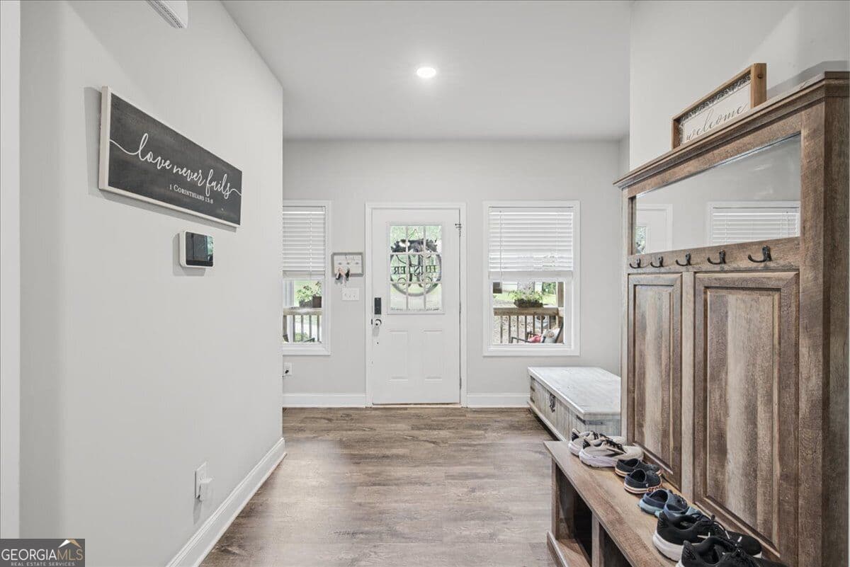 5 bedroom, 3.5 bathroom, 2,920 sq ft single family residence for sale at 206 Snooky Drive, Dallas, GA 30157 — photo 9