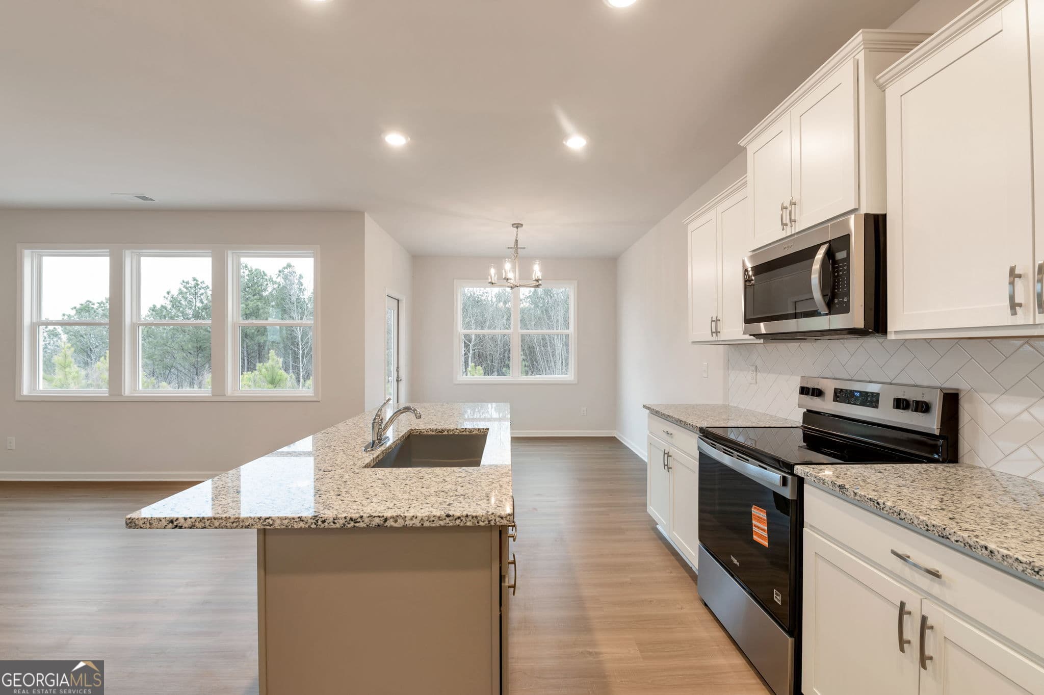 3 bedroom, 2.5 bathroom, 1,887 sq ft single family residence for sale at 160 Millers Lane, Calhoun, GA 30701 — photo 4