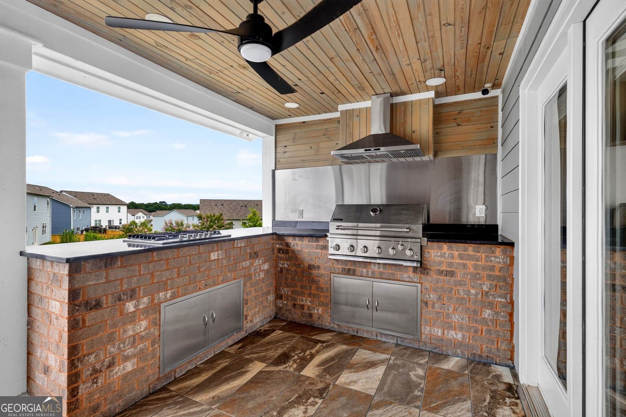 5 bedroom, 3 bathroom, 2,610 sq ft single family residence for sale at 359 Walnut Grove Way, Pendergrass, GA 30567 — photo 6