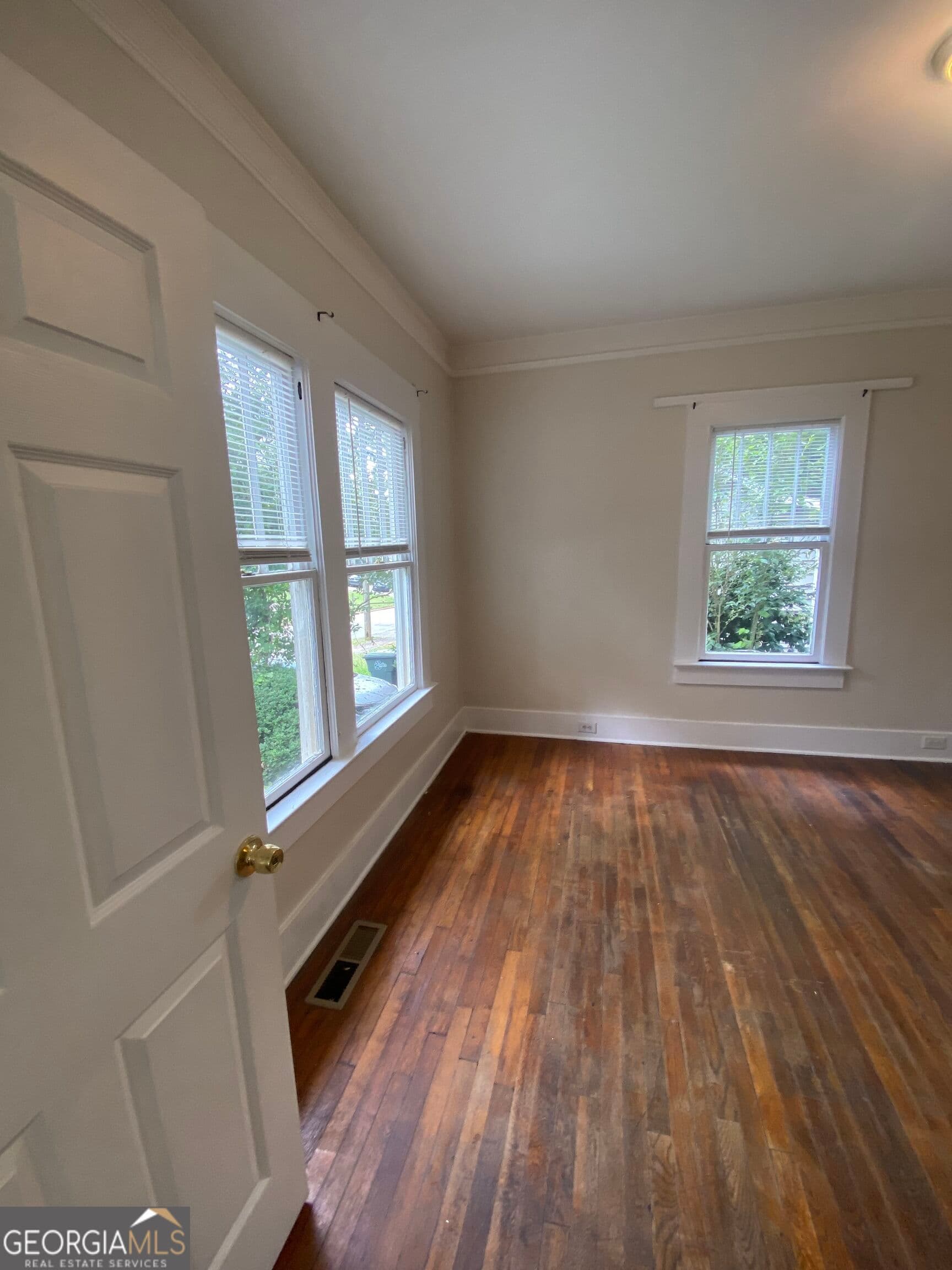 3 bedroom, 1 bathroom, 1,200 sq ft single family residence for sale at 522 N 8th Street, Griffin, GA 30223 — photo 6