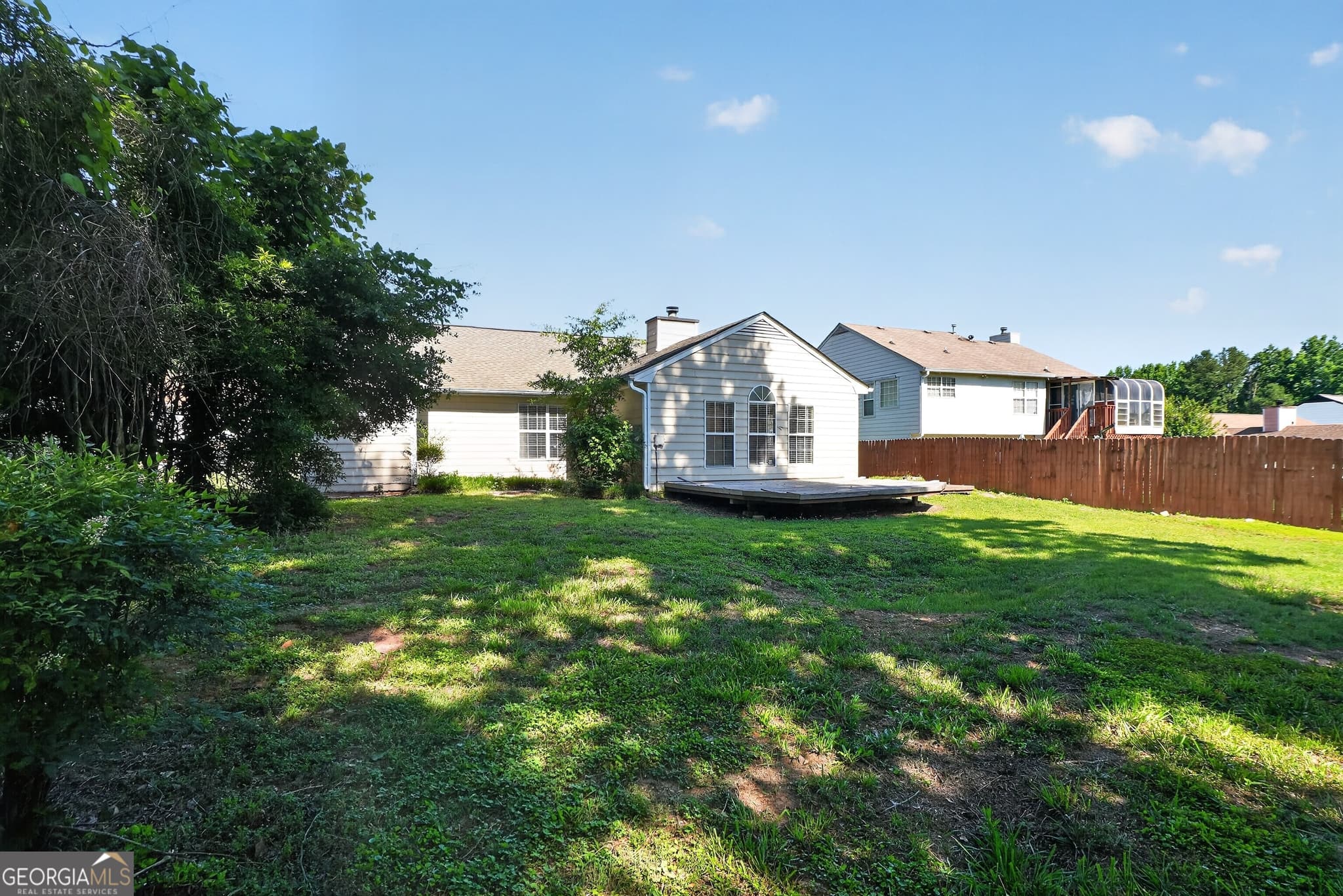 4 bedroom, 2.5 bathroom, 1,721 sq ft single family residence for sale at 3235 Hunters Crossing Point, Lithonia, GA 30038 — photo 6