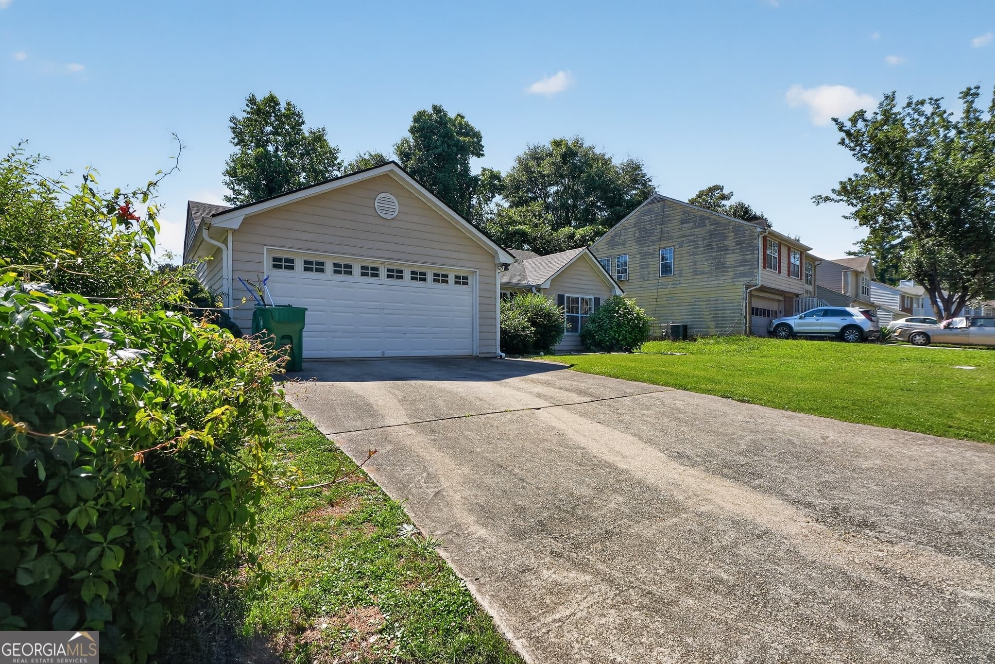 4 bedroom, 2.5 bathroom, 1,721 sq ft single family residence for sale at 3235 Hunters Crossing Point, Lithonia, GA 30038