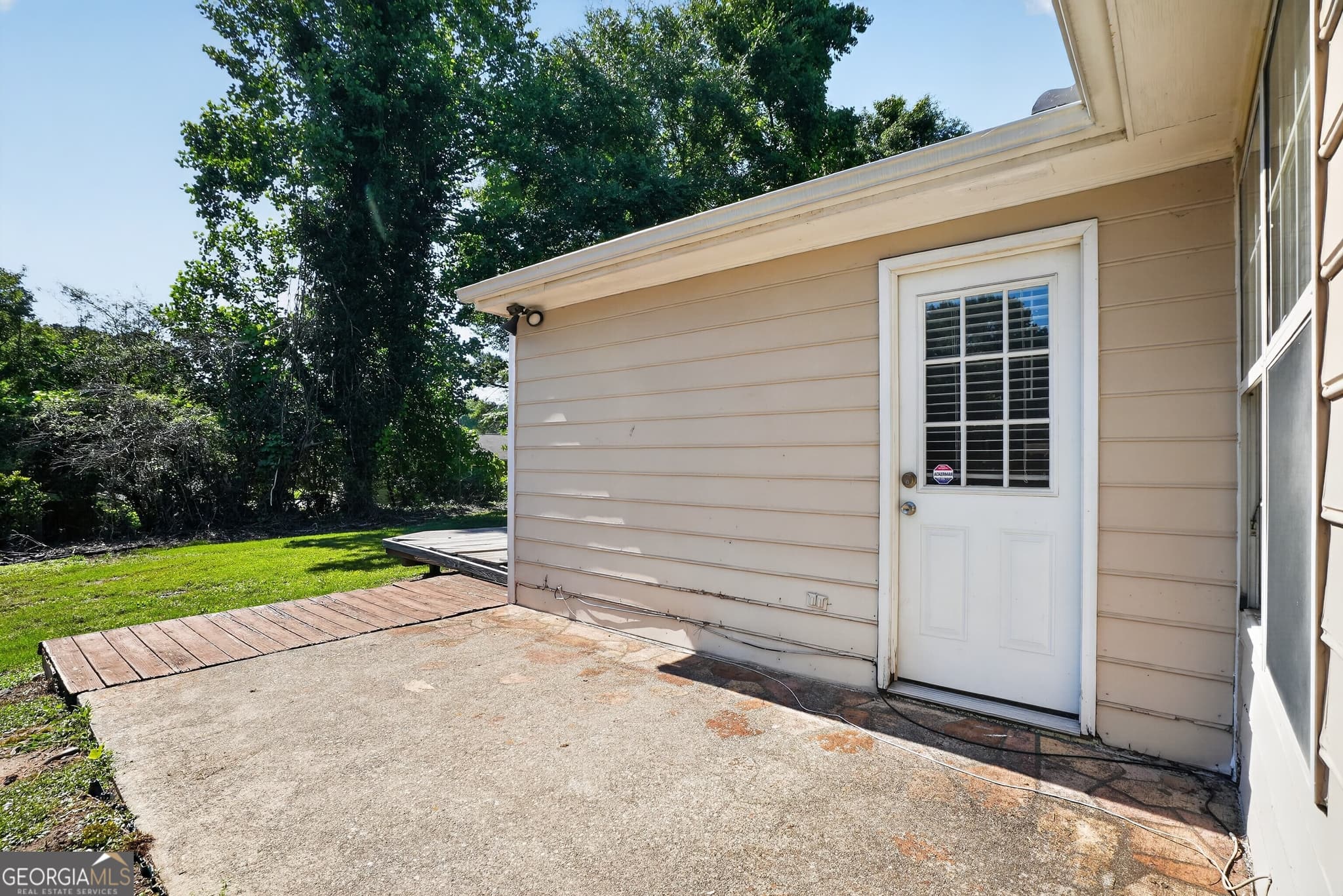 4 bedroom, 2.5 bathroom, 1,721 sq ft single family residence for sale at 3235 Hunters Crossing Point, Lithonia, GA 30038 — photo 10