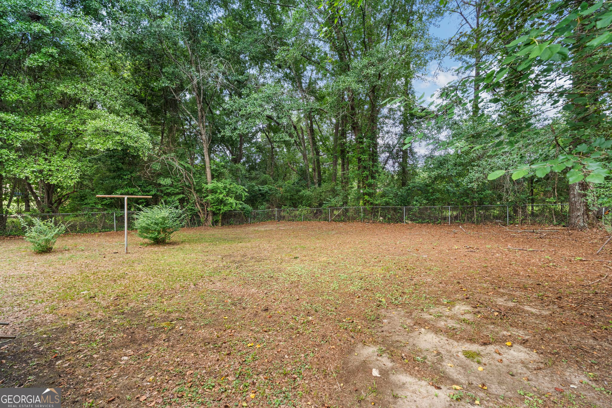3 bedroom, 1 bathroom, 1,025 sq ft single family residence for sale at 4930 Sentry Street, Columbus, GA 31907 — photo 4