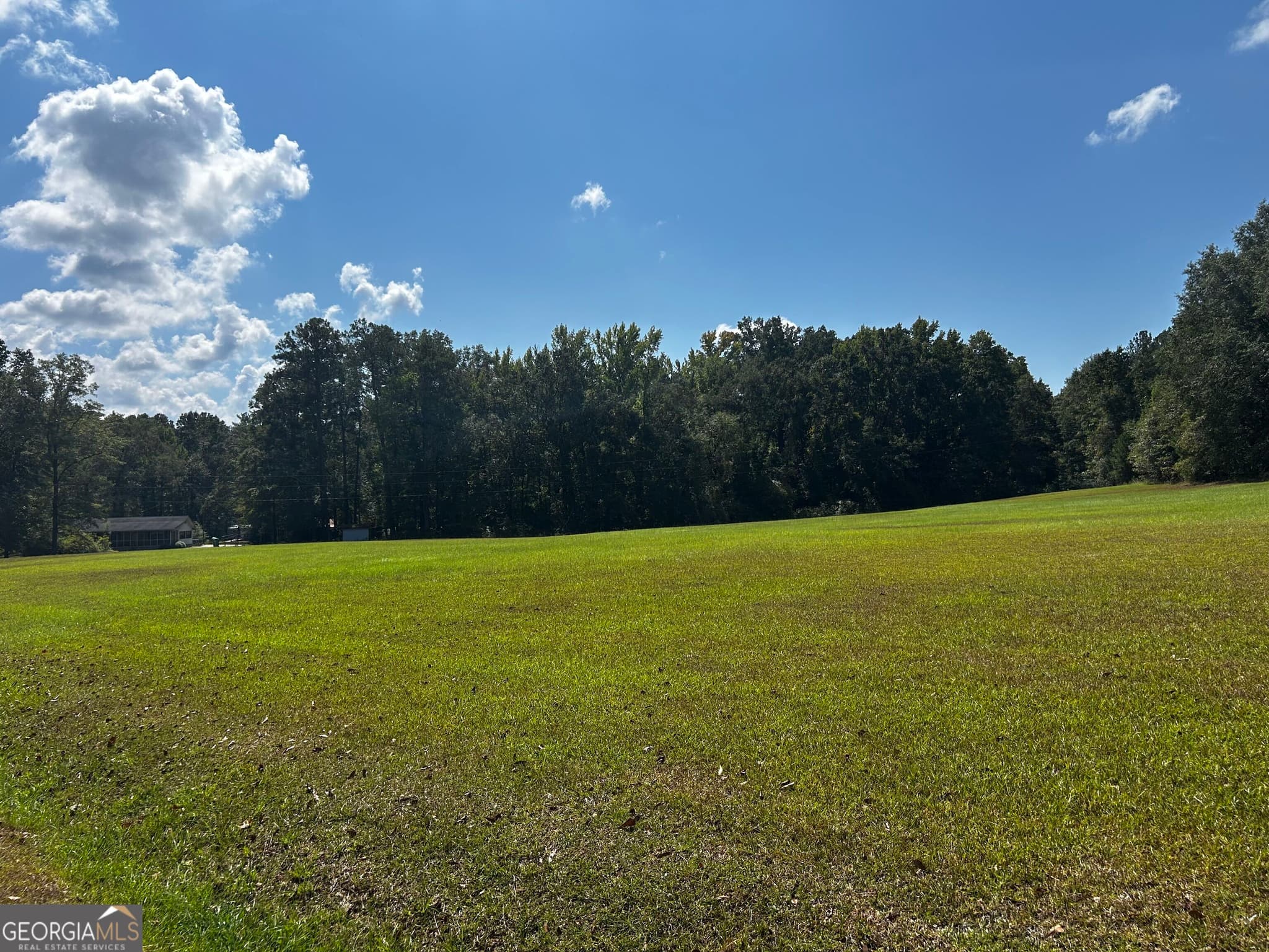 3 bedroom, 2 bathroom, 1,350 sq ft single family residence for sale at 208 Crawford Road, Milledgeville, GA 31061 — photo 6