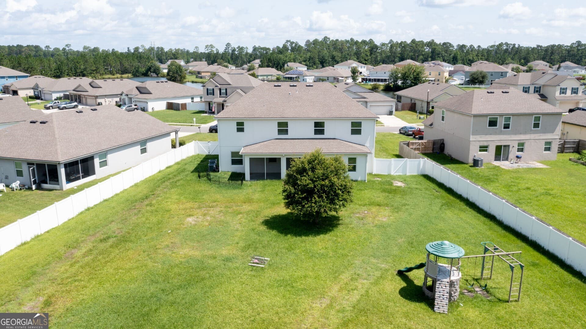 6 bedroom, 4.5 bathroom, 4,209 sq ft single family residence for sale at 118 Walnut Way, Kingsland, GA 31548 — photo 9