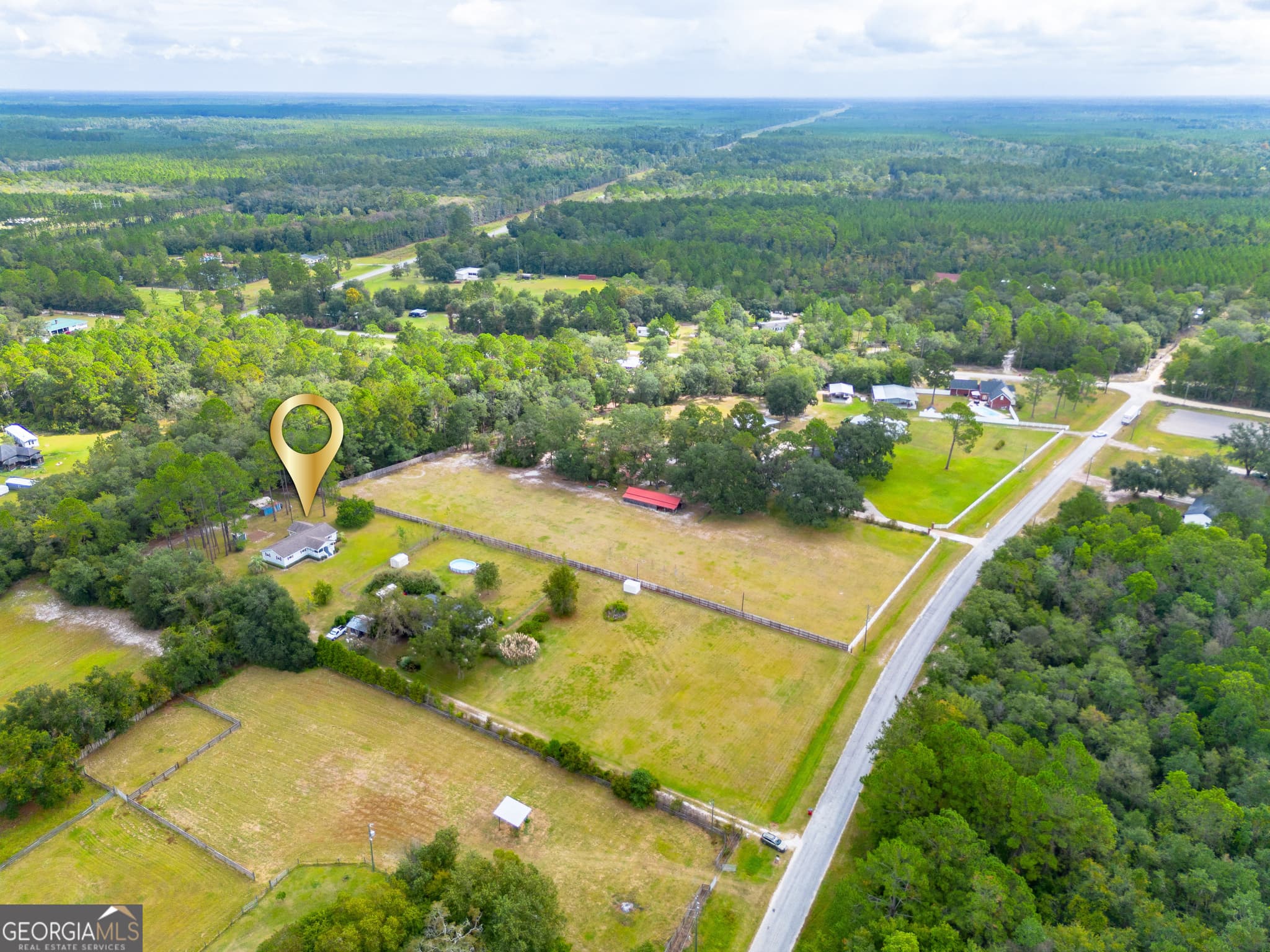 4 bedroom, 2 bathroom, 1,680 sq ft single family residence for sale at 603 Cumberland Road, Hortense, GA 31543 — photo 3
