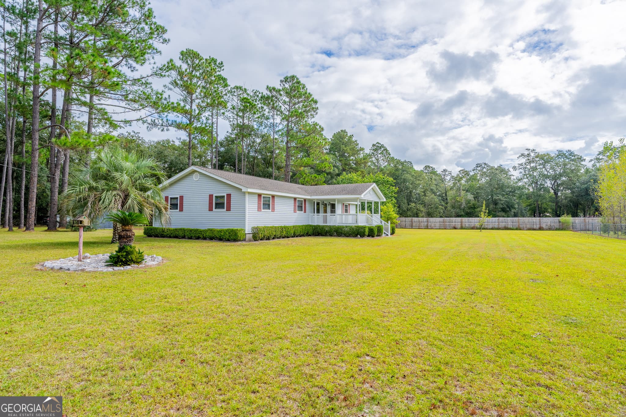 4 bedroom, 2 bathroom, 1,680 sq ft single family residence for sale at 603 Cumberland Road, Hortense, GA 31543 — photo 4