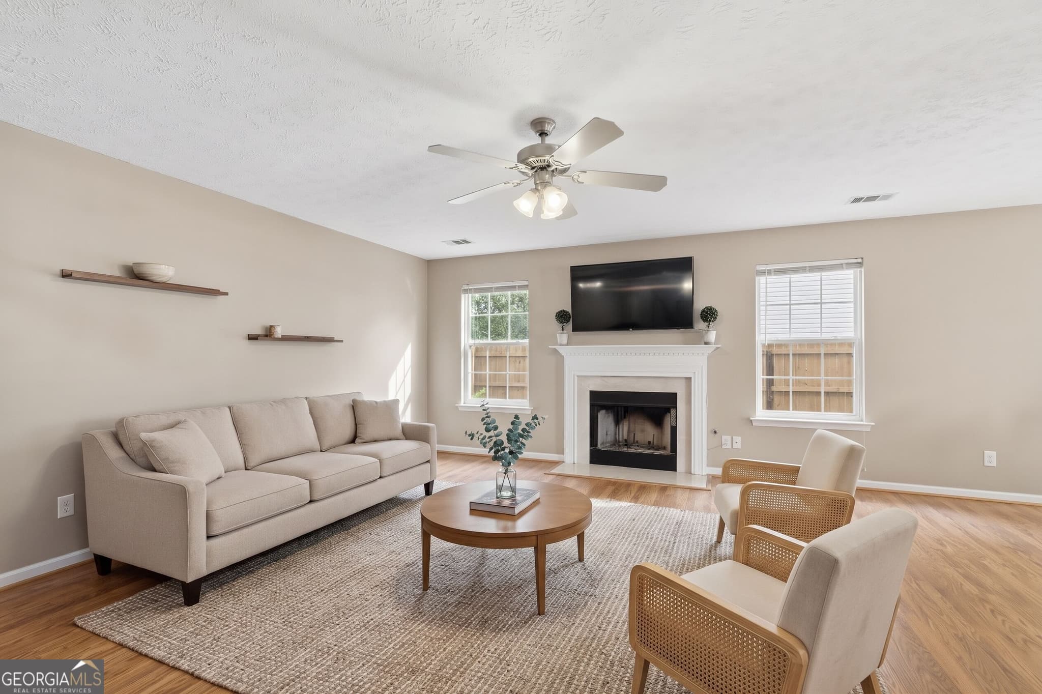 3 bedroom, 2.5 bathroom, 1,848 sq ft single family residence for sale at 313 Westminster Drive, Canton, GA 30114 — photo 3