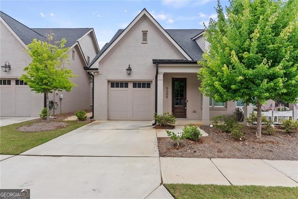 2 bedroom, 2 bathroom, 1,397 sq ft townhouse sold at 5209 Noble Village Way, Lilburn, GA 30047