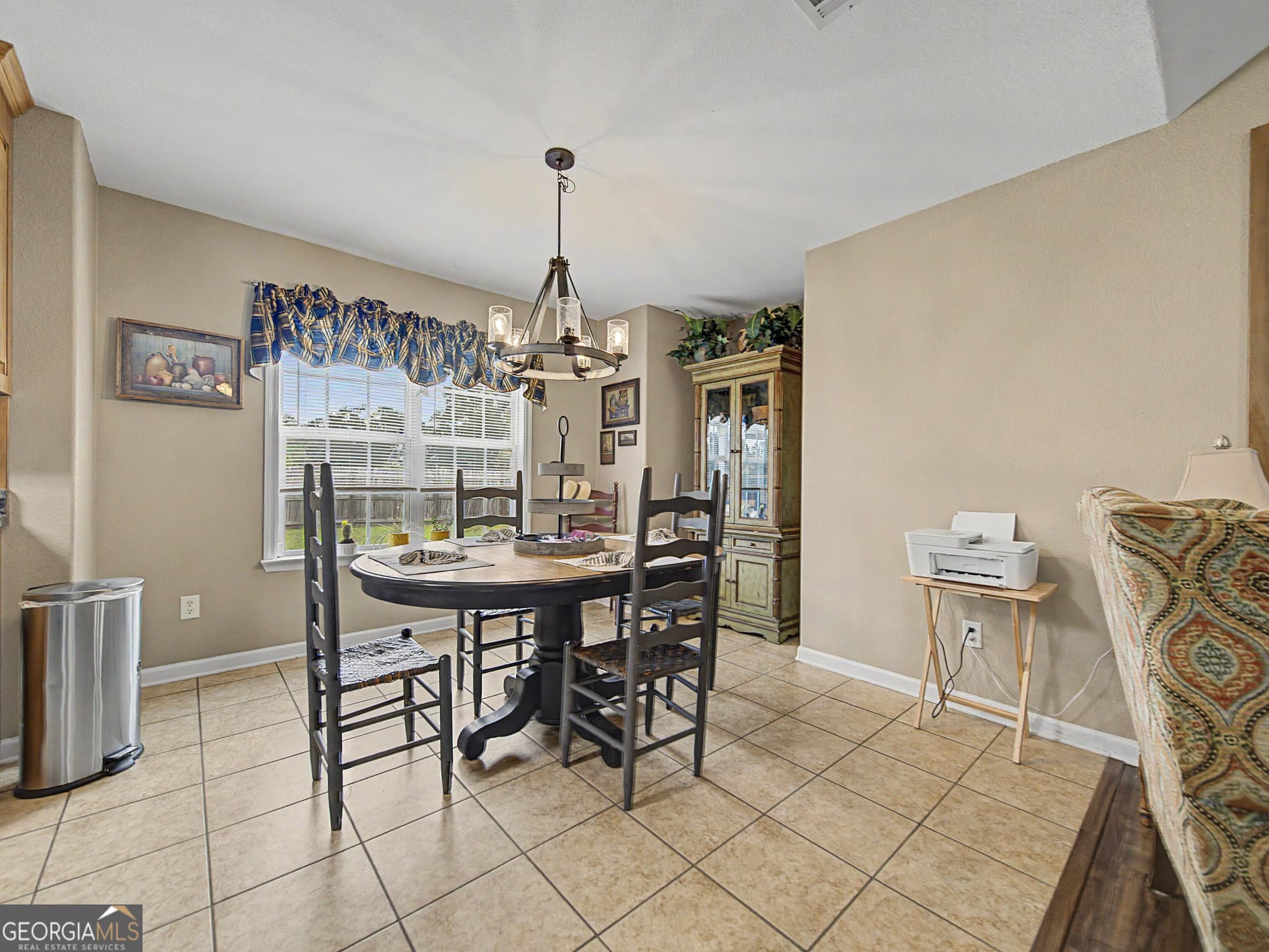 3 bedroom, 2 bathroom, 1,431 sq ft single family residence for sale at 3575 Beulah Circle, Valdosta, GA 31605 — photo 5