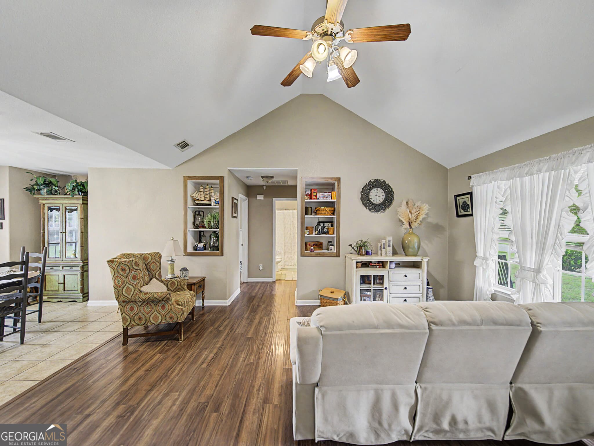 3 bedroom, 2 bathroom, 1,431 sq ft single family residence for sale at 3575 Beulah Circle, Valdosta, GA 31605 — photo 10