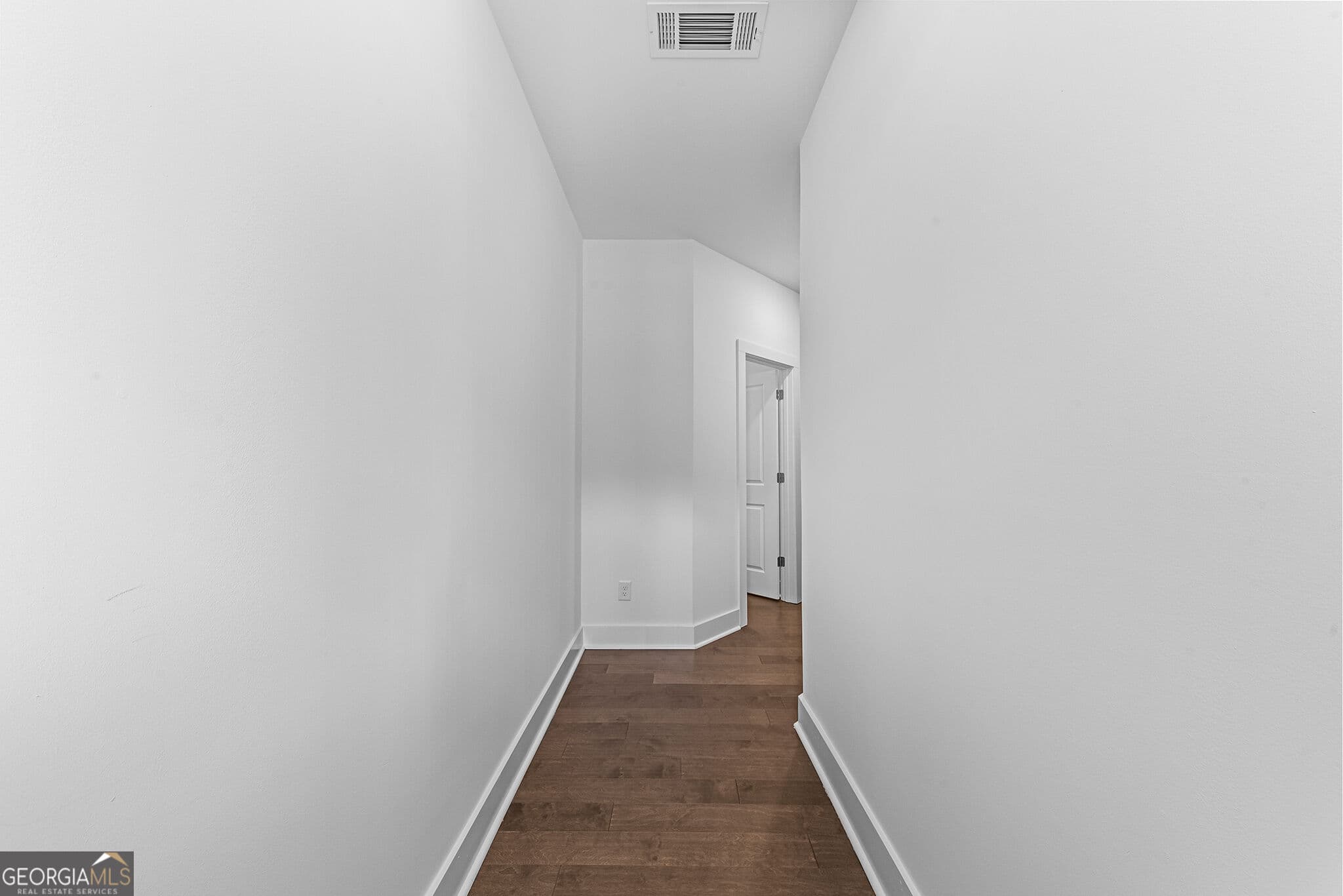 3 bedroom, 2.5 bathroom, 1,708 sq ft townhouse for sale at 487 Auburn Valley Way 186, Auburn, GA 30011 — photo 3