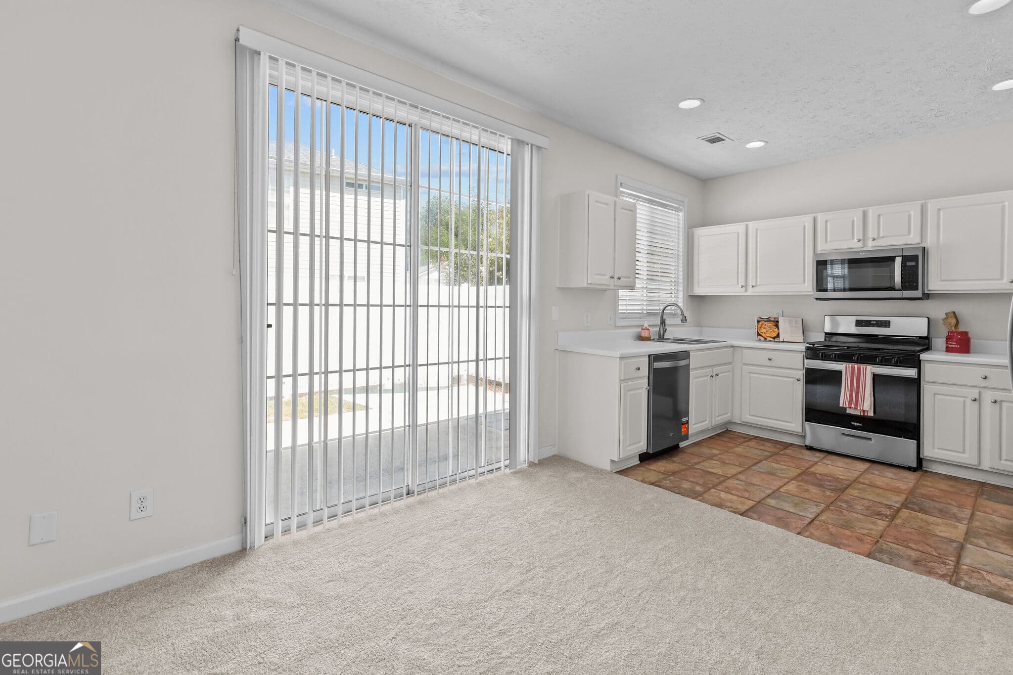 2 bedroom, 2 bathroom, 1,121 sq ft single family residence for sale at 201 Harmony Court, Milton, GA 30004 — photo 10