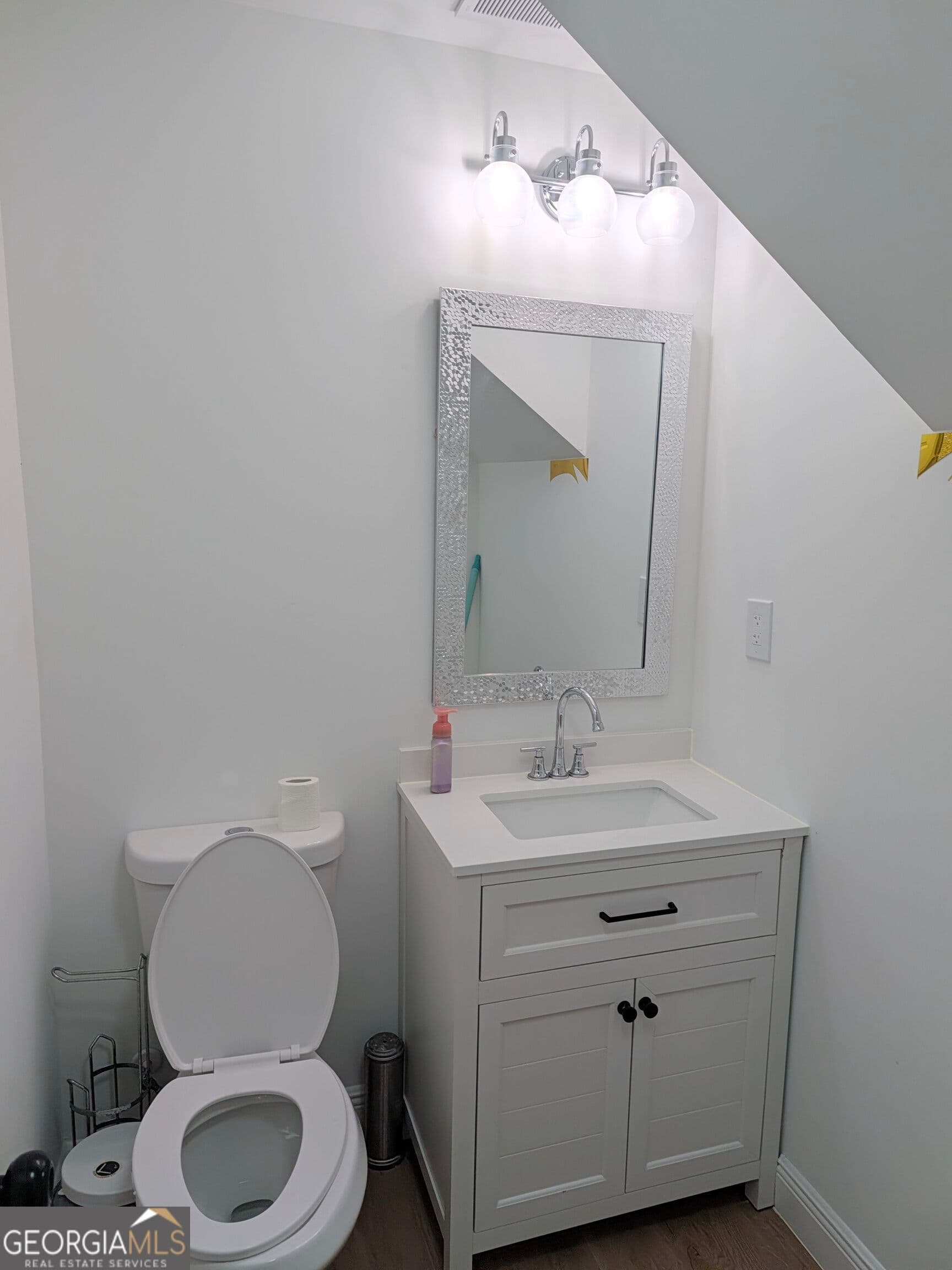 4 bedroom, 2.5 bathroom, 2,400 sq ft single family residence for sale at 681 Burtons Cove, Hampton, GA 30228 — photo 10