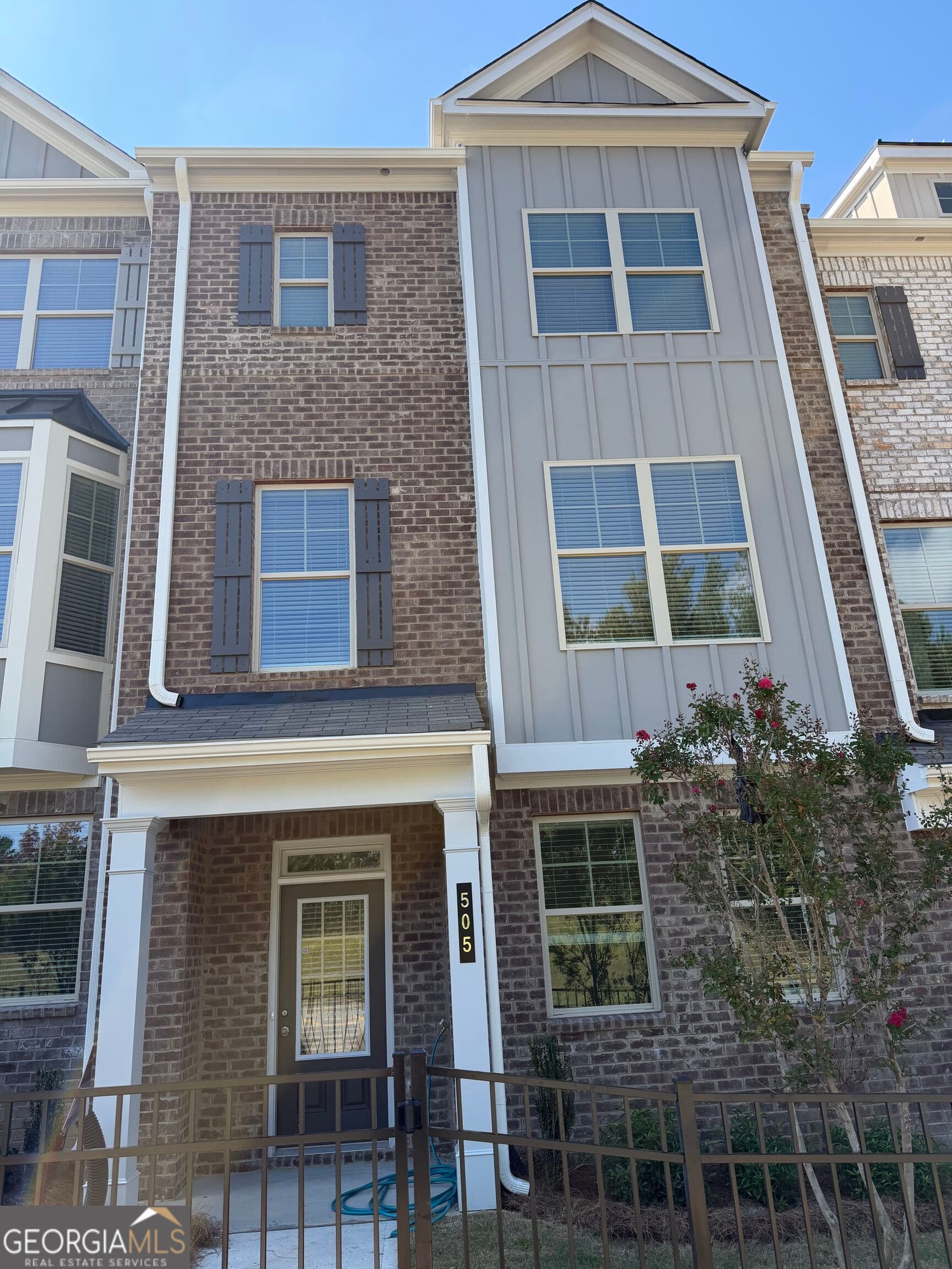 4 bedroom, 3.5 bathroom townhouse for sale at 505 Fundao Lane 40, Lawrenceville, GA 30046