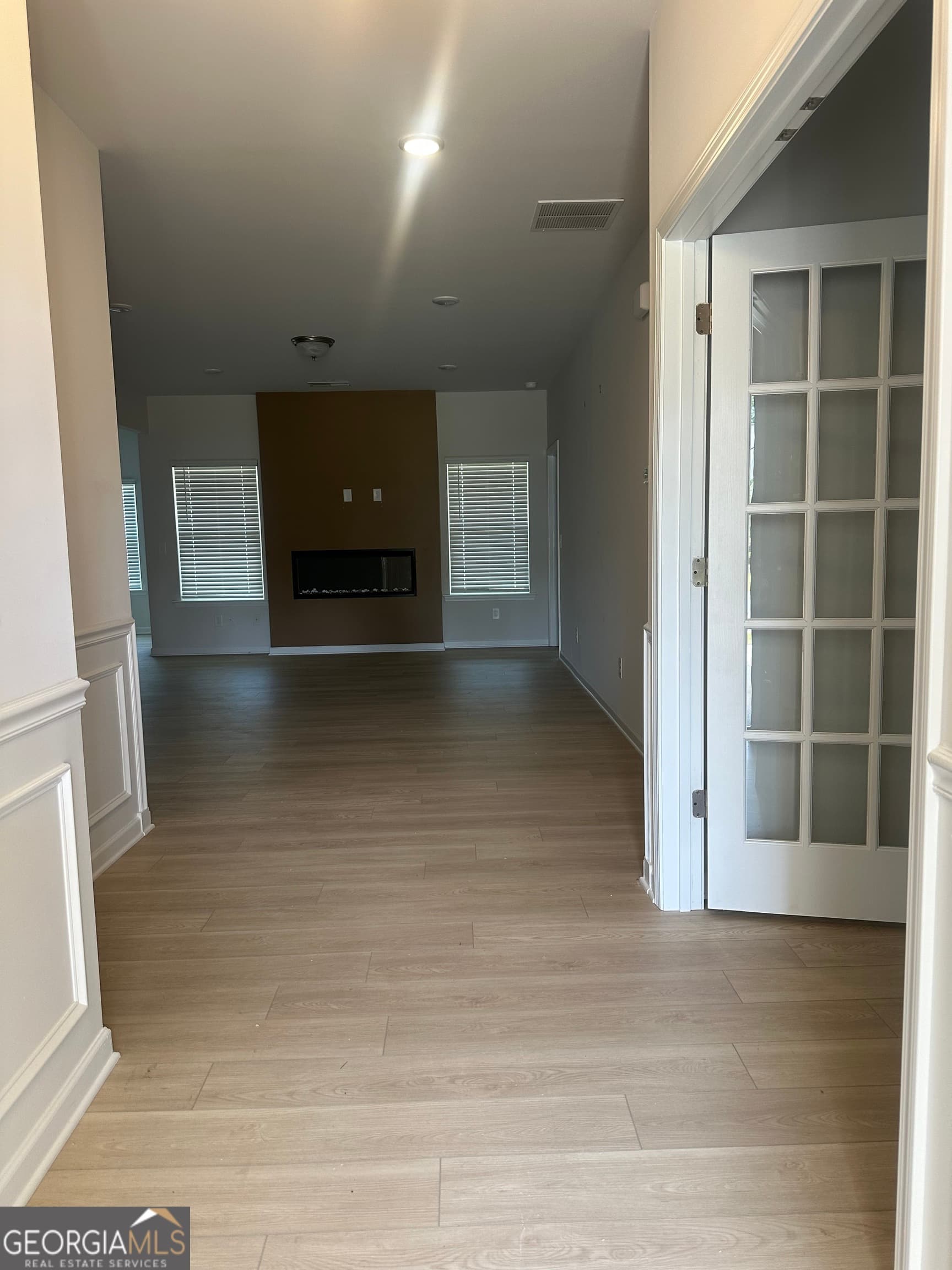 3 bedroom, 2.5 bathroom, 2,200 sq ft single family residence for sale at 121 CREEKSIDE Road, Eatonton, GA 31024 — photo 4