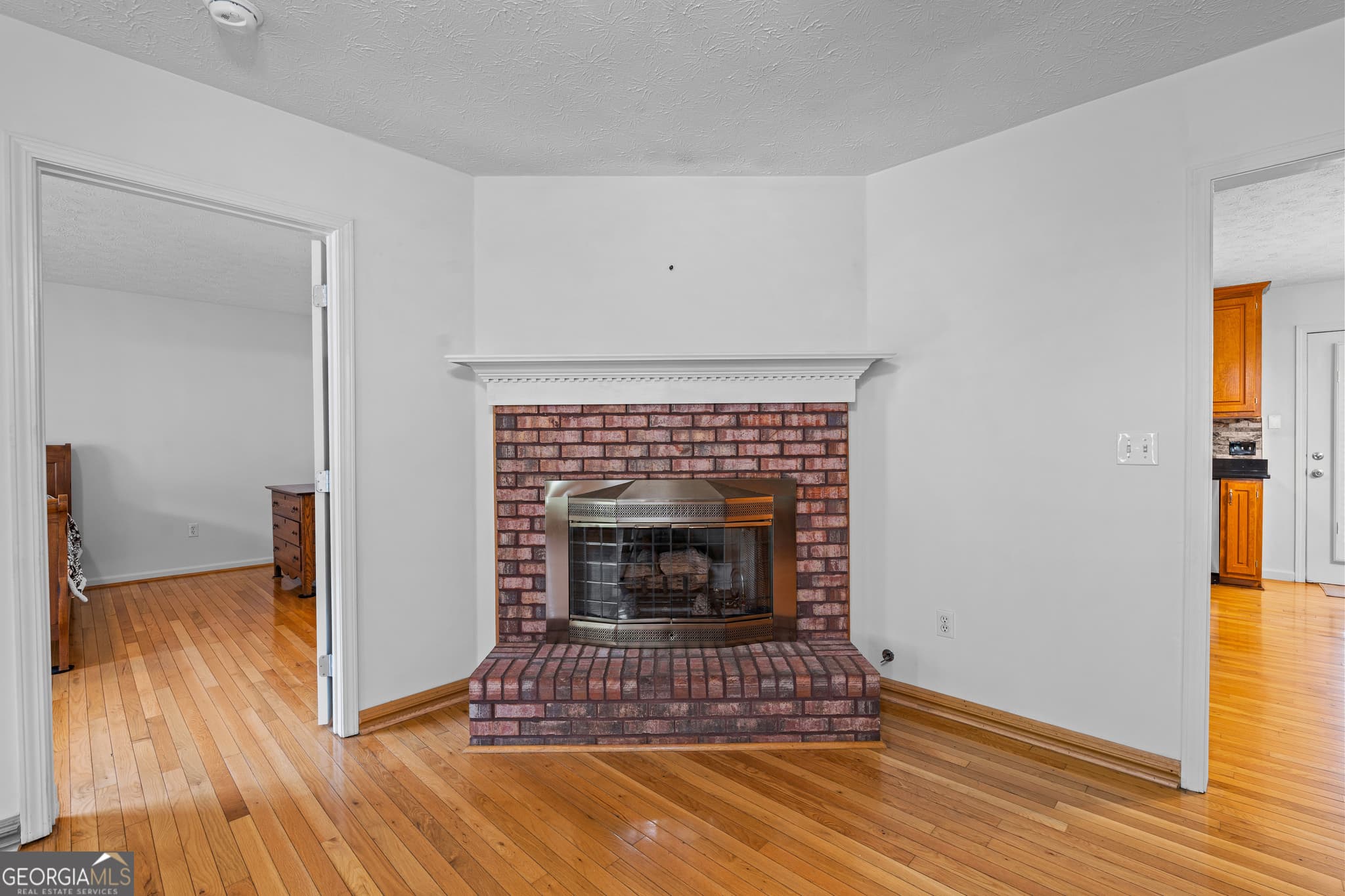 2 bedroom, 2 bathroom, 1,530 sq ft single family residence for sale at 615 Peach Street, Manchester, GA 31816 — photo 6