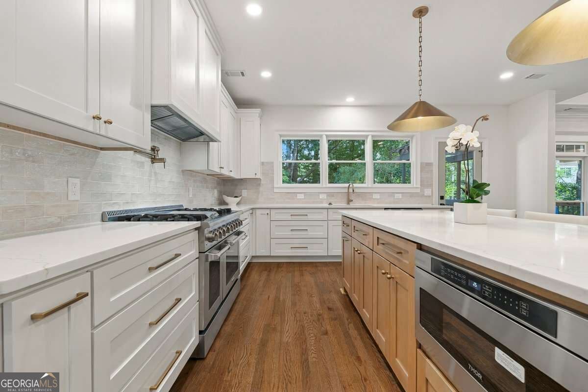 6 bedroom, 5.5 bathroom, 6,355 sq ft single family residence for sale at 3484 Sheridan, Marietta, GA 30067 — photo 7