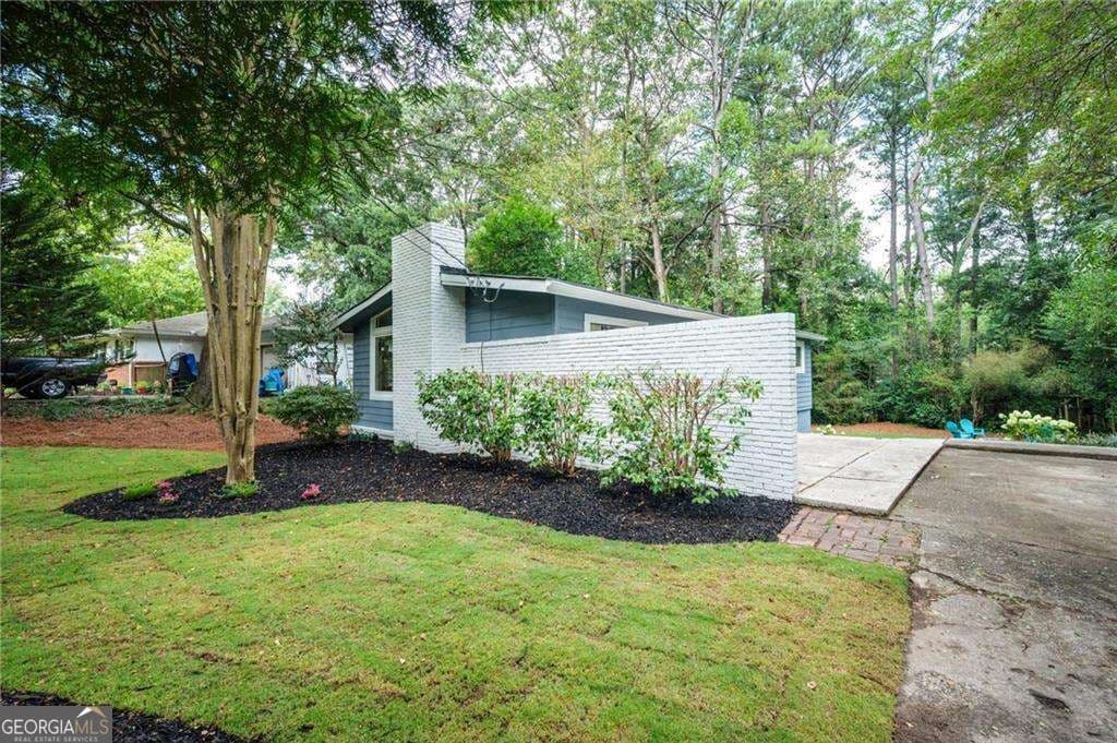 3 bedroom, 2 bathroom, 1,150 sq ft single family residence for sale at 2672 Brook Park Way, Doraville, GA 30340 — photo 6