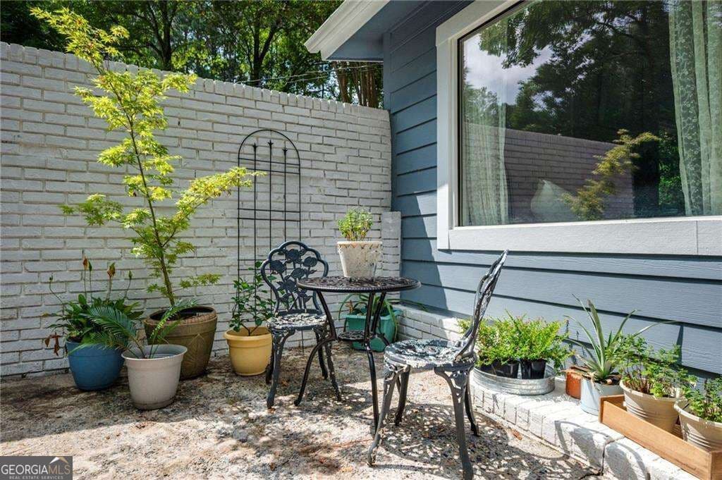 3 bedroom, 2 bathroom, 1,150 sq ft single family residence for sale at 2672 Brook Park Way, Doraville, GA 30340 — photo 7