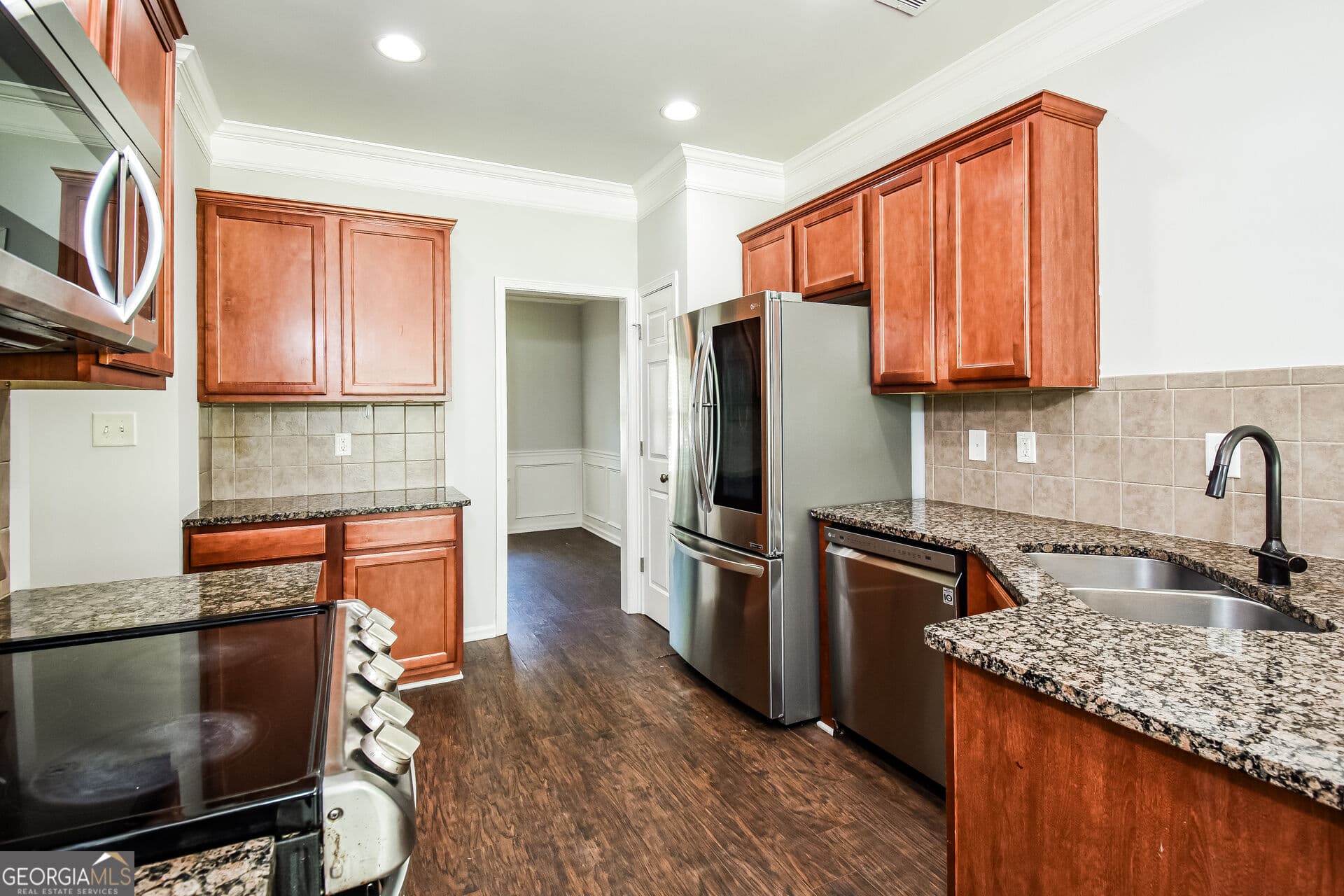 4 bedroom, 2.5 bathroom, 1,840 sq ft single family residence for sale at 300 Allen Bridge Road, Talmo, GA 30575 — photo 2
