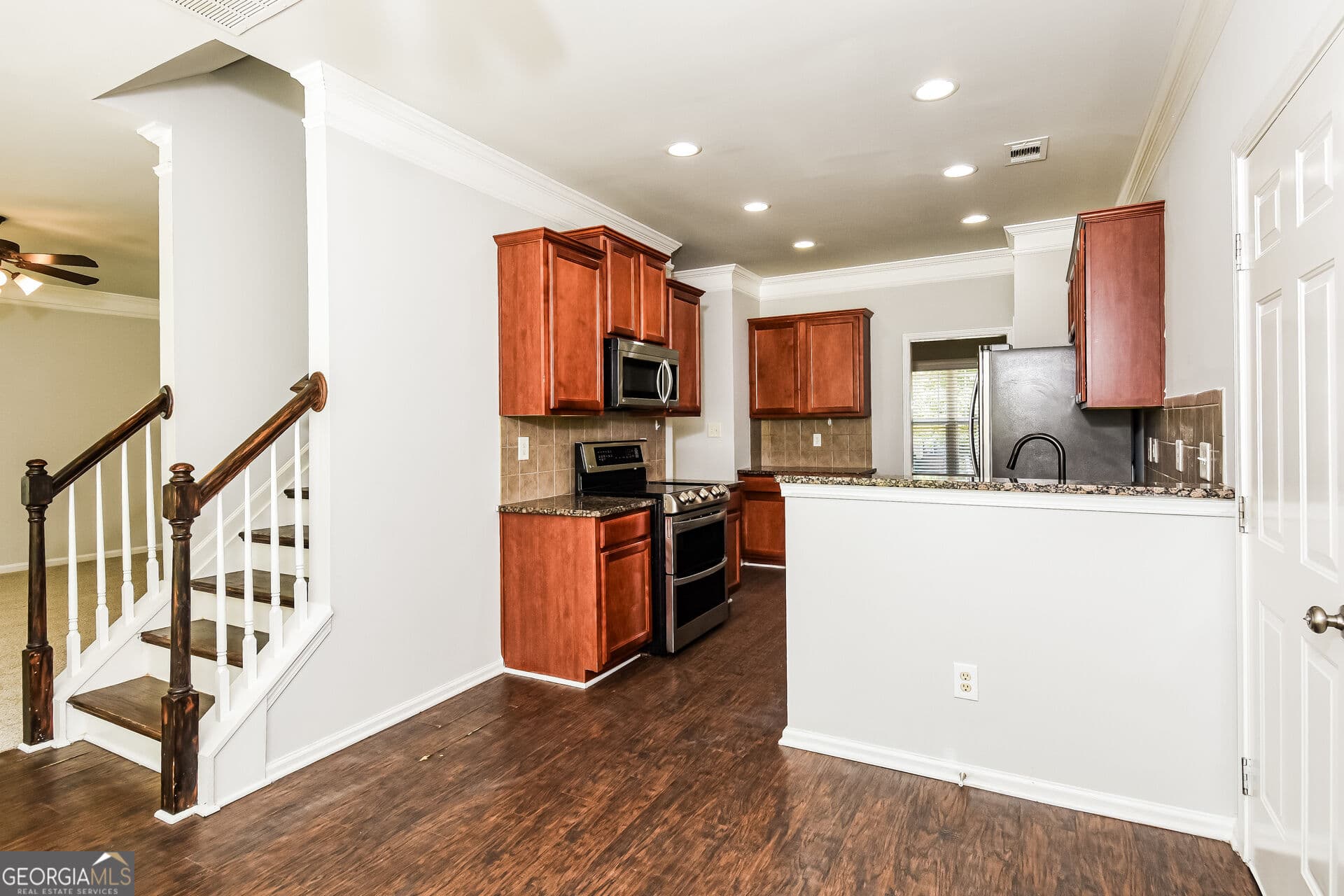 4 bedroom, 2.5 bathroom, 1,840 sq ft single family residence for sale at 300 Allen Bridge Road, Talmo, GA 30575 — photo 7