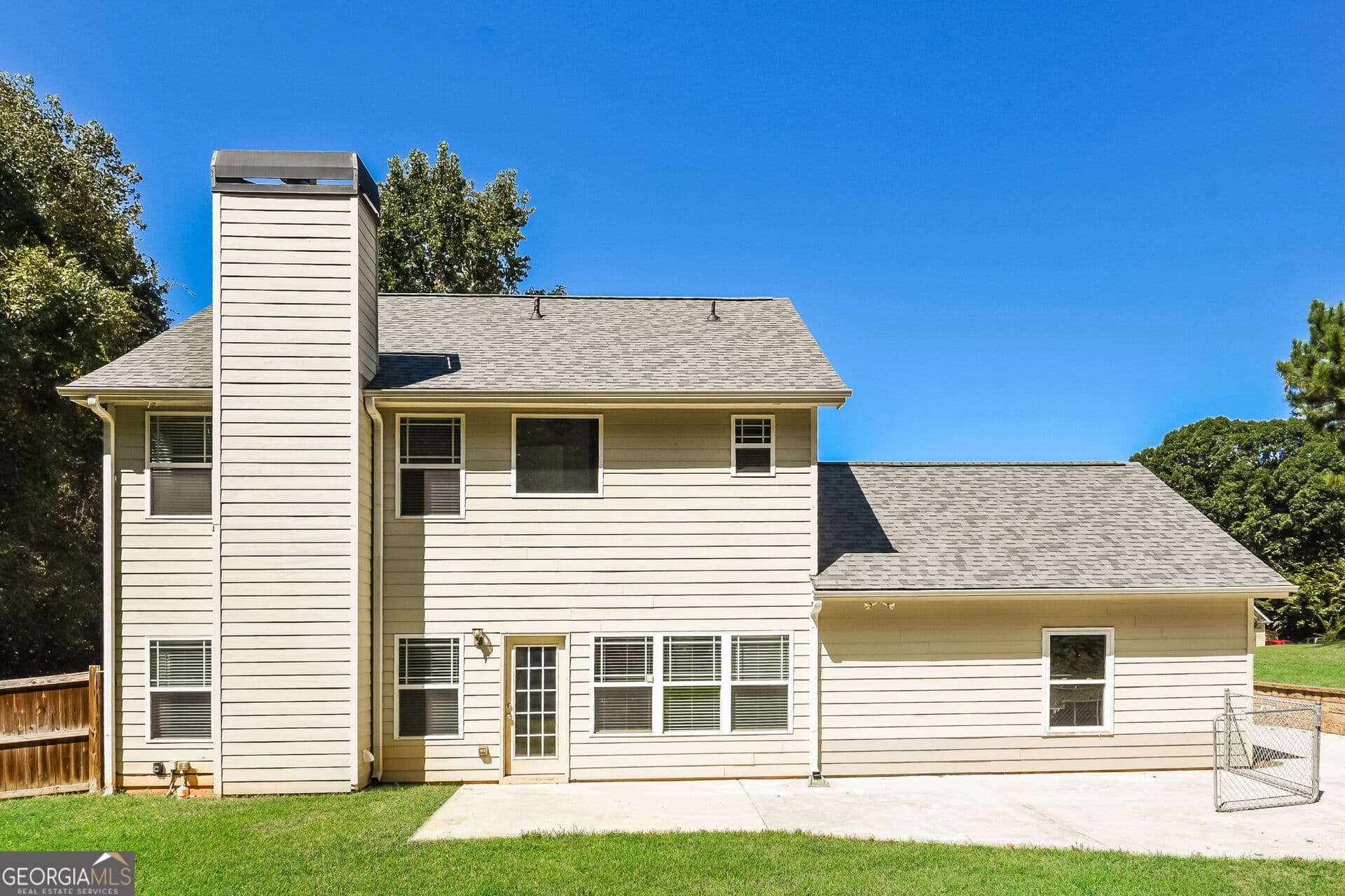 4 bedroom, 2.5 bathroom, 1,840 sq ft single family residence for sale at 300 Allen Bridge Road, Talmo, GA 30575 — photo 5
