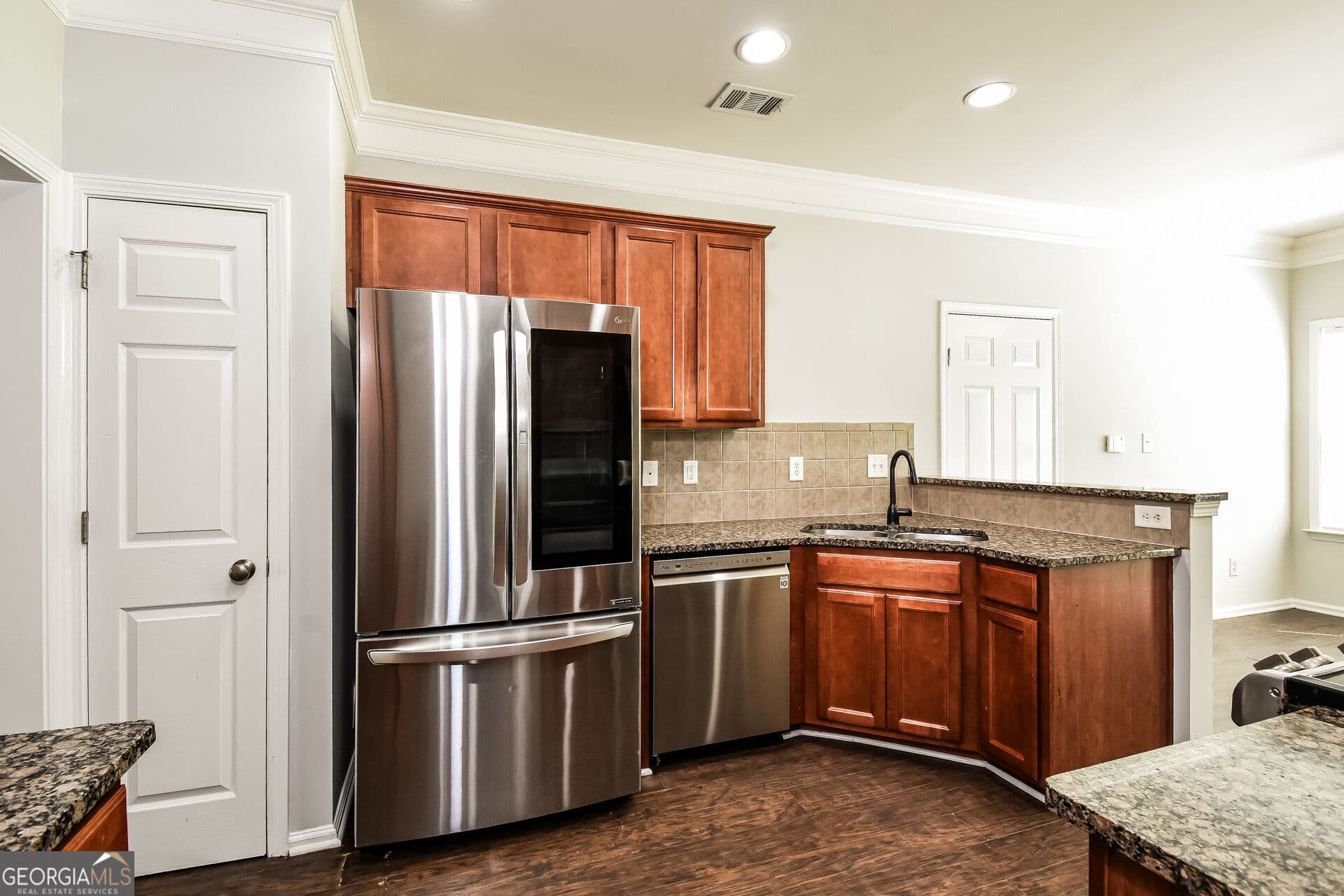 4 bedroom, 2.5 bathroom, 1,840 sq ft single family residence for sale at 300 Allen Bridge Road, Talmo, GA 30575 — photo 8