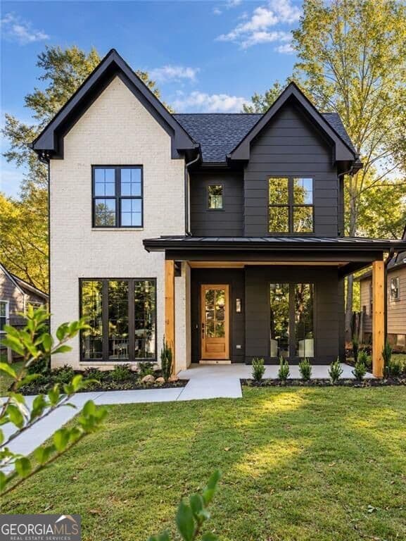 5 bedroom, 4 bathroom, 3,300 sq ft single family residence for sale at 1040 Gilbert Street, Atlanta, GA 30316 — photo 2