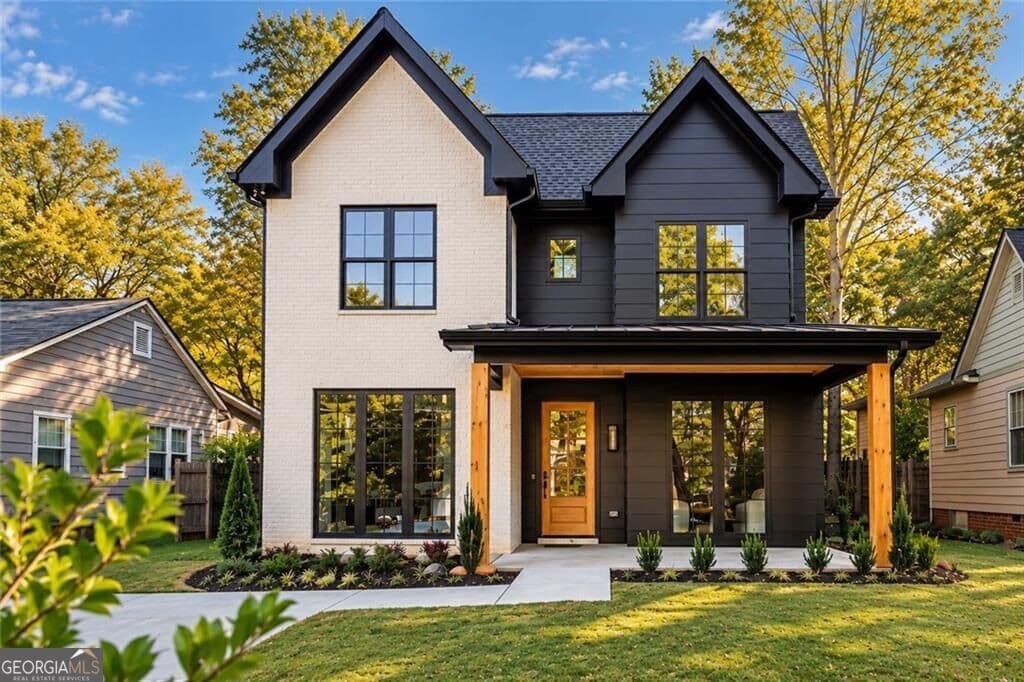 5 bedroom, 4 bathroom, 3,300 sq ft single family residence for sale at 1040 Gilbert Street, Atlanta, GA 30316 — photo 1 of 49