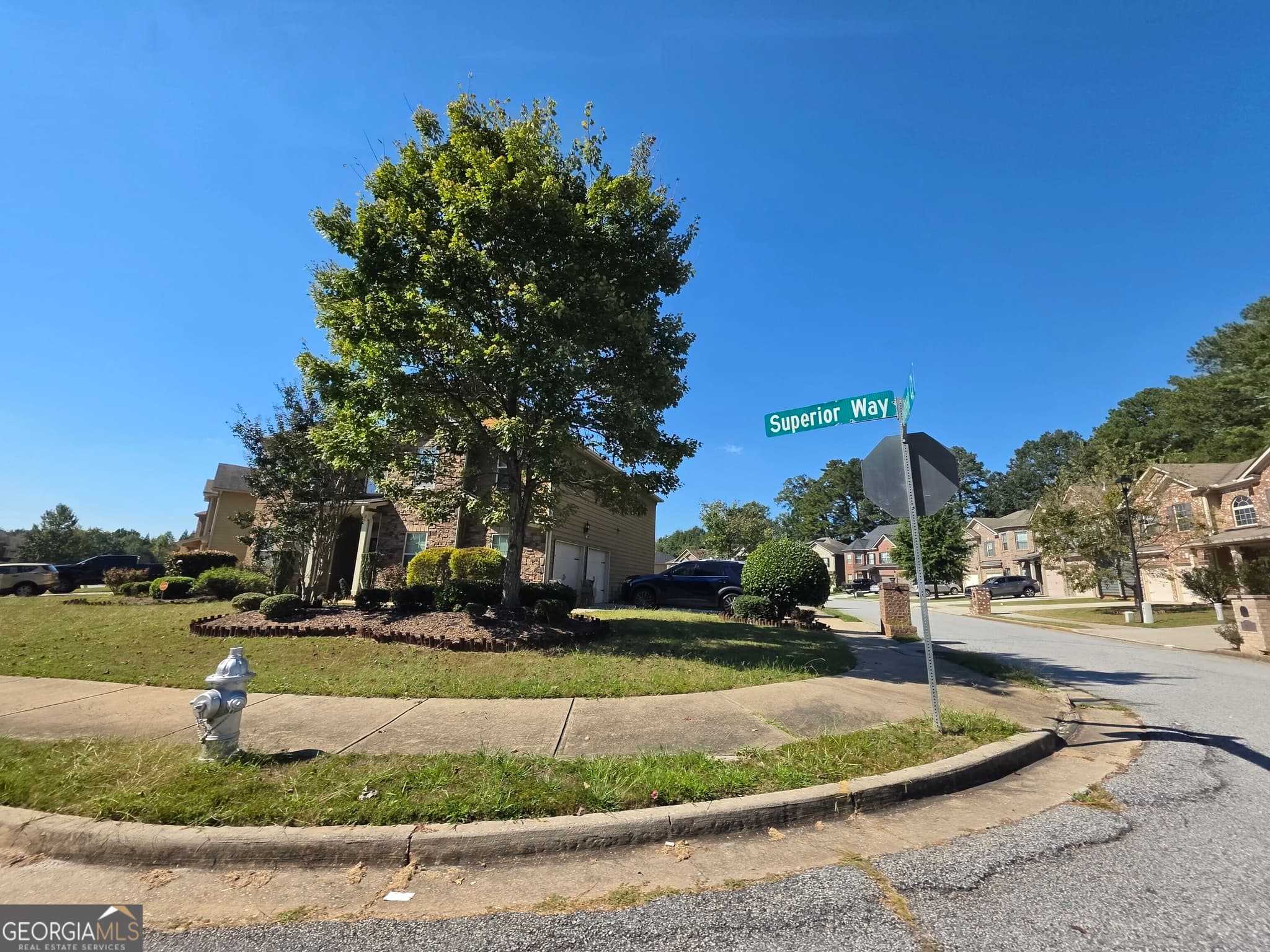4 bedroom, 2.5 bathroom, 3,402 sq ft single family residence for sale at 7502 Bowhead Court, Fairburn, GA 30213 — photo 7