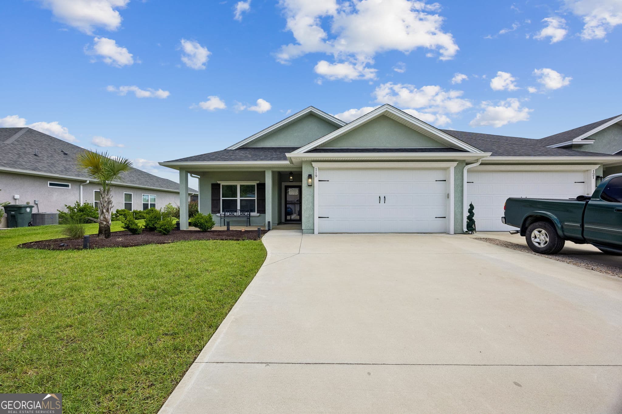 3 bedroom, 2 bathroom, 1,994 sq ft townhouse for sale at 119 The Villas Way, Kingsland, GA 31548 — photo 3