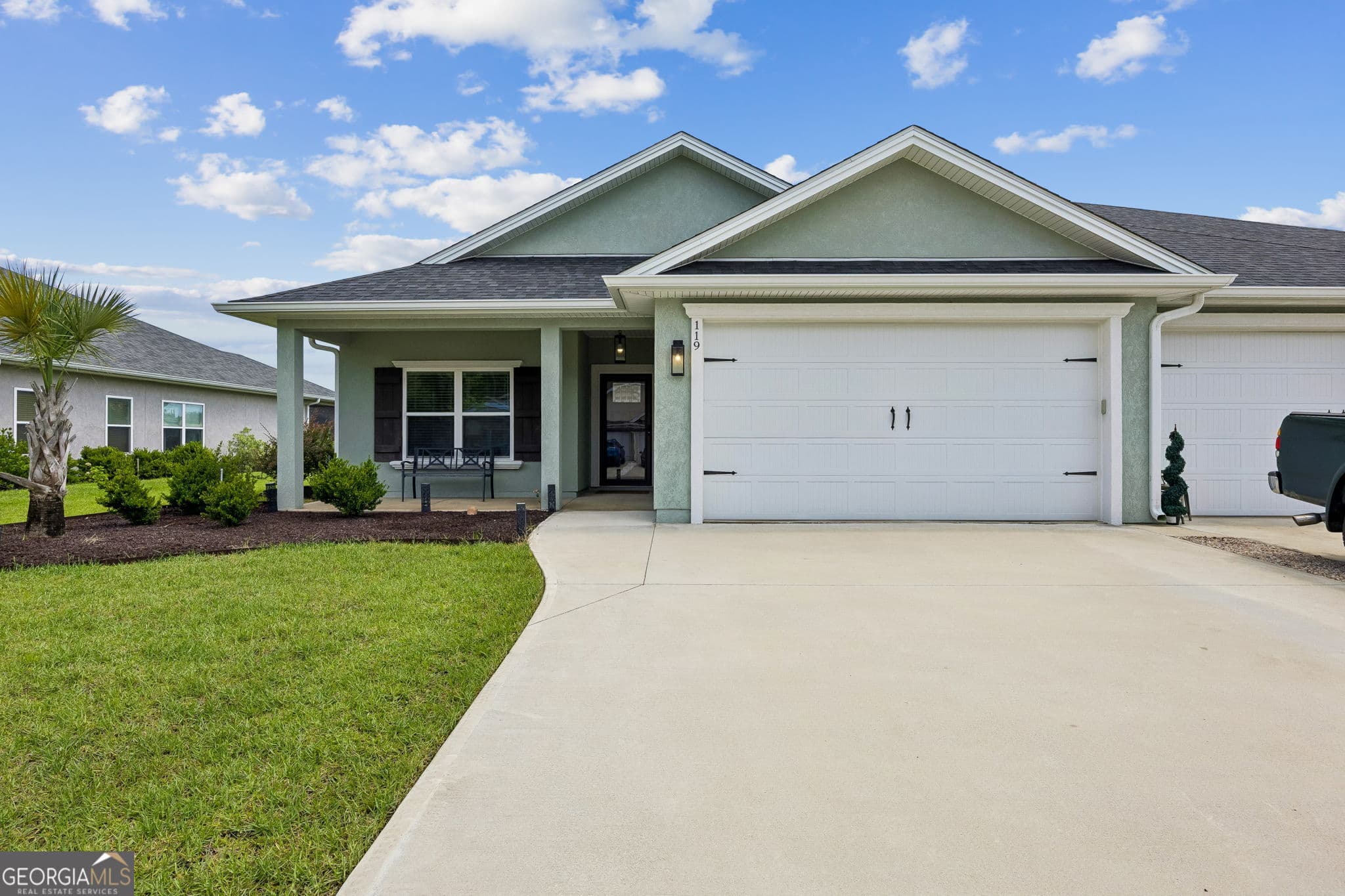 3 bedroom, 2 bathroom, 1,994 sq ft townhouse for sale at 119 The Villas Way, Kingsland, GA 31548