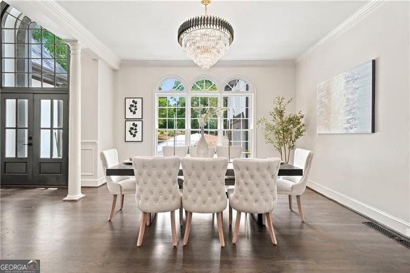 6 bedroom, 4.5 bathroom, 6,802 sq ft single family residence for sale at 945 Waters Reach Court, Alpharetta, GA 30022 — photo 7