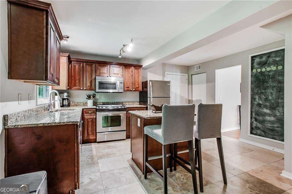 5 bedroom, 4.5 bathroom, 3,896 sq ft single family residence for rent at 2720 Margaret Mitche Drive, Atlanta, GA 30327 for $5,500 a month — photo 8