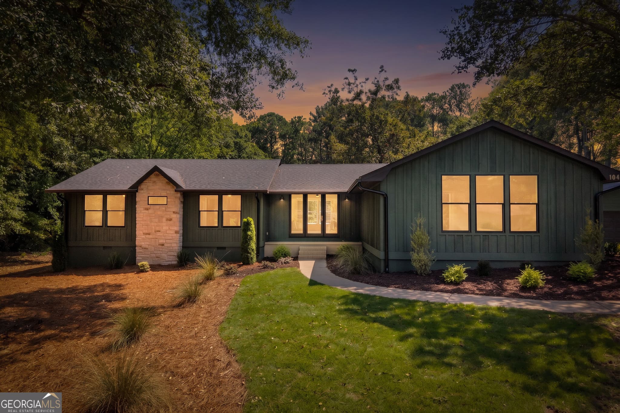 4 bedroom, 3.5 bathroom, 2,200 sq ft single family residence for sale at 1040 Woodbine Drive, Watkinsville, GA 30677 — photo 2