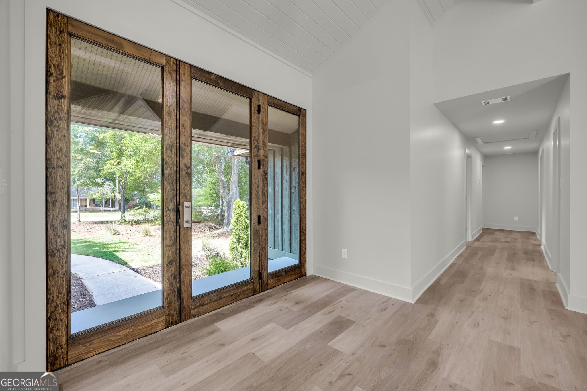 4 bedroom, 3.5 bathroom, 2,200 sq ft single family residence for sale at 1040 Woodbine Drive, Watkinsville, GA 30677 — photo 5